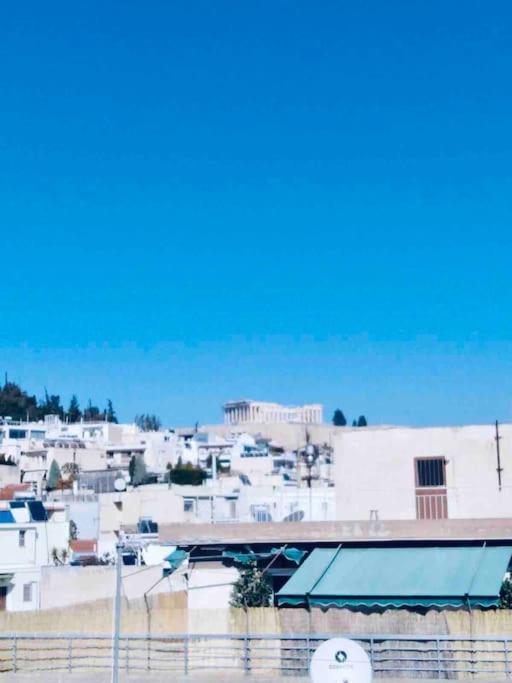 Amazing new Elegant Apt in the shadow of Acropolis (and Netflix)