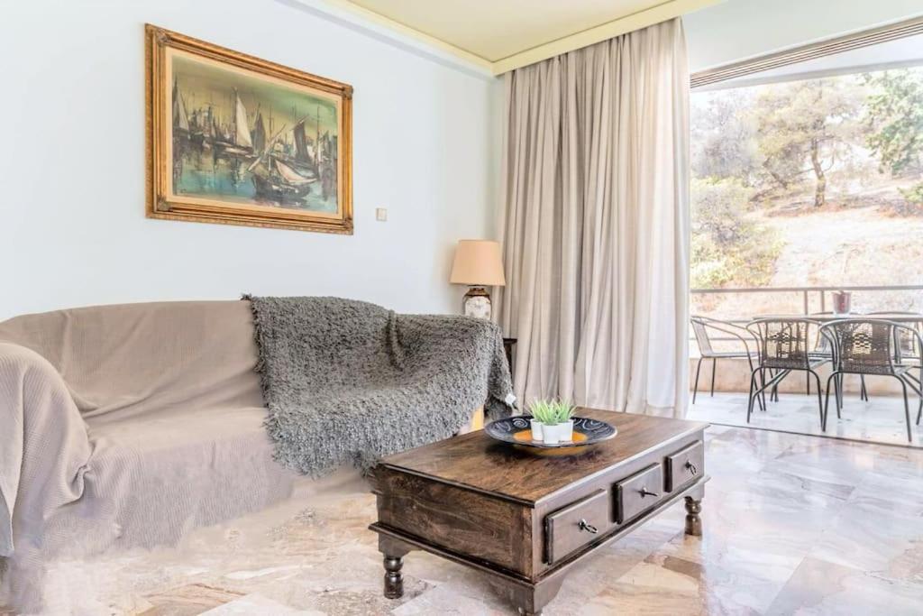 Unique Spacious new 3BDR apt in Mouson/Filopappou