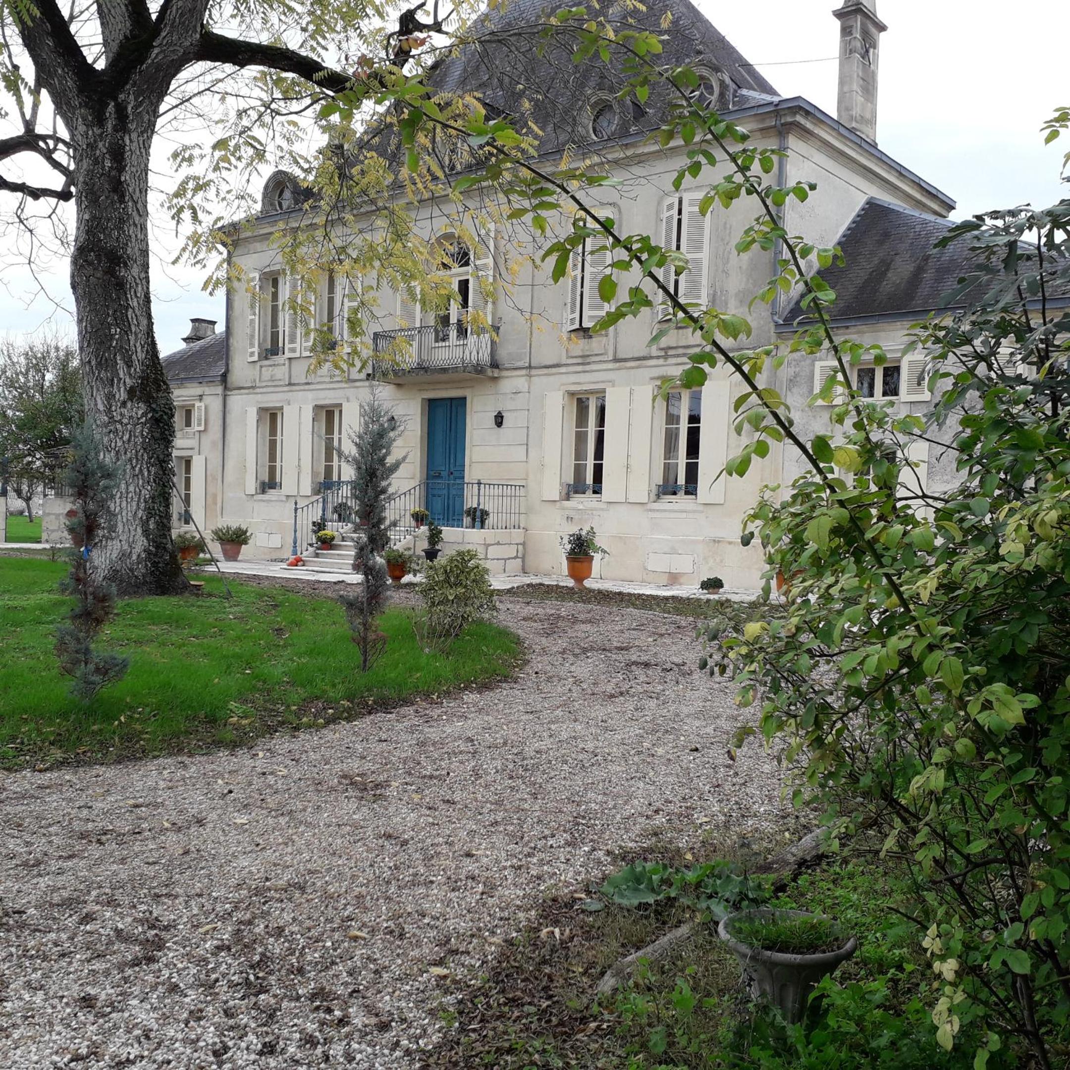Château de varaize photo 4