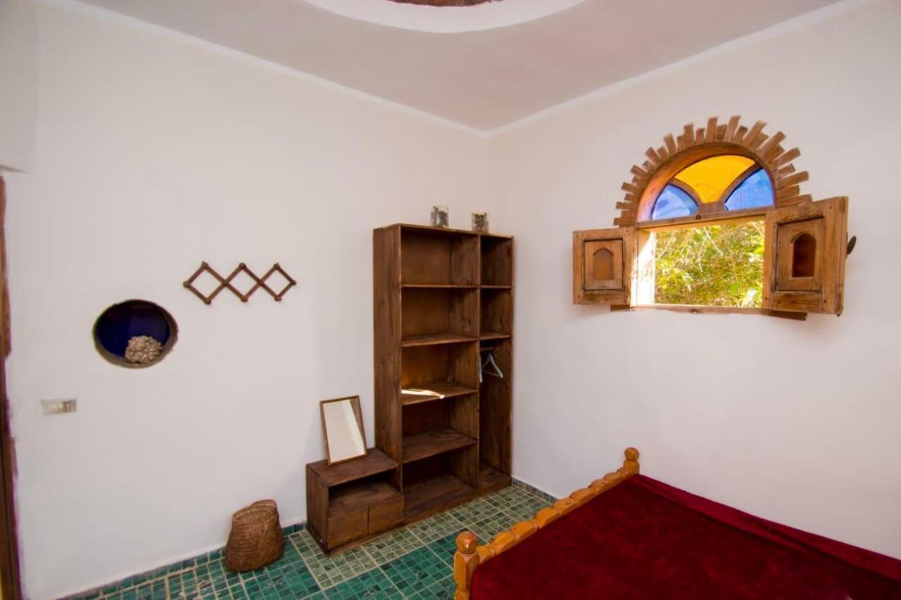 SHANTY HOUSE