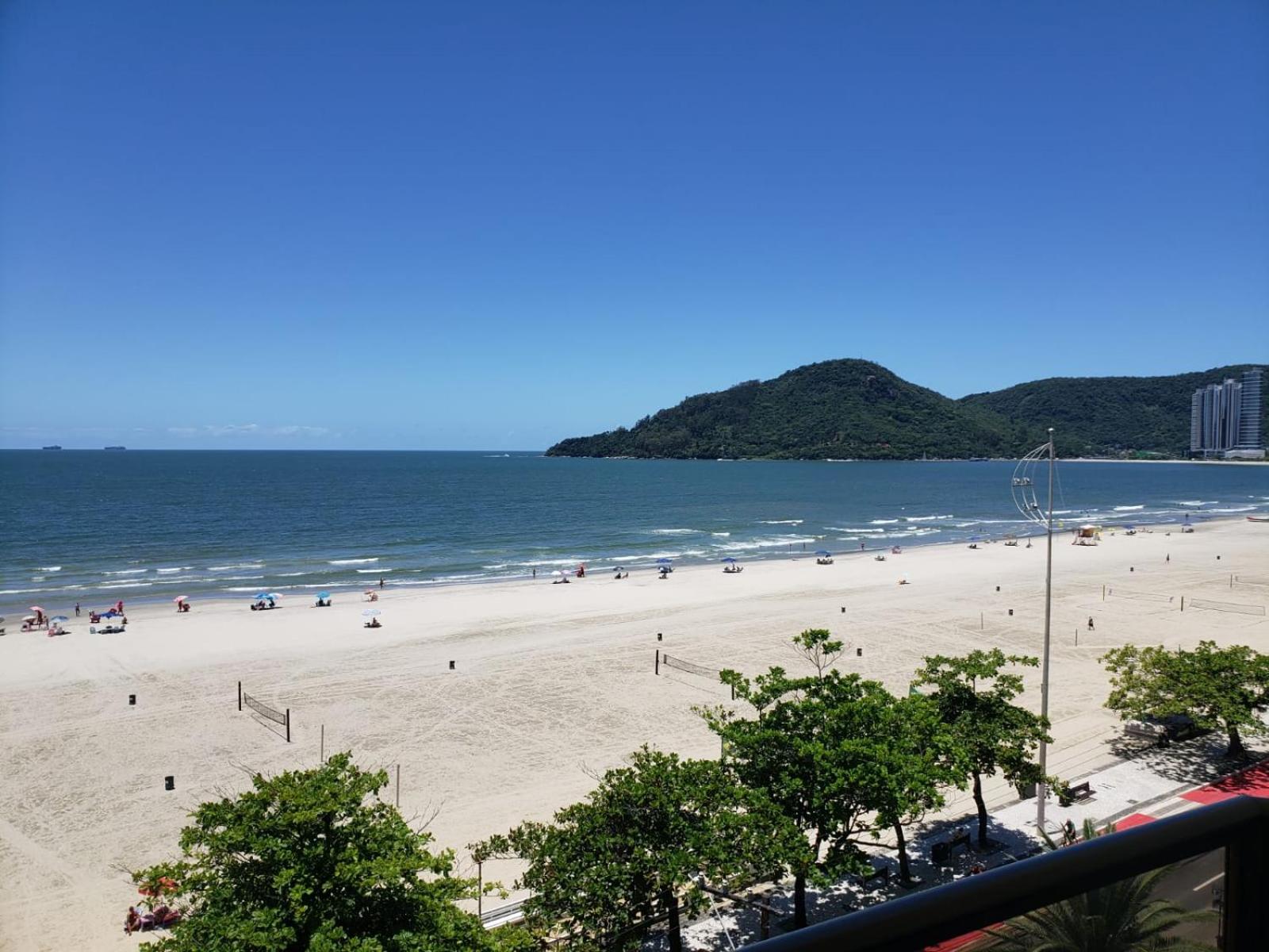 Apto Frente e Vista Inteira Mar em Balneario Camboriu Deslumbrante e Aconchegante