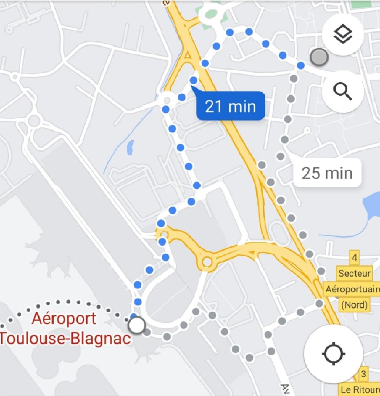 :) Spacieux T4 AÉROPORT, ensoleillé, déco soignée