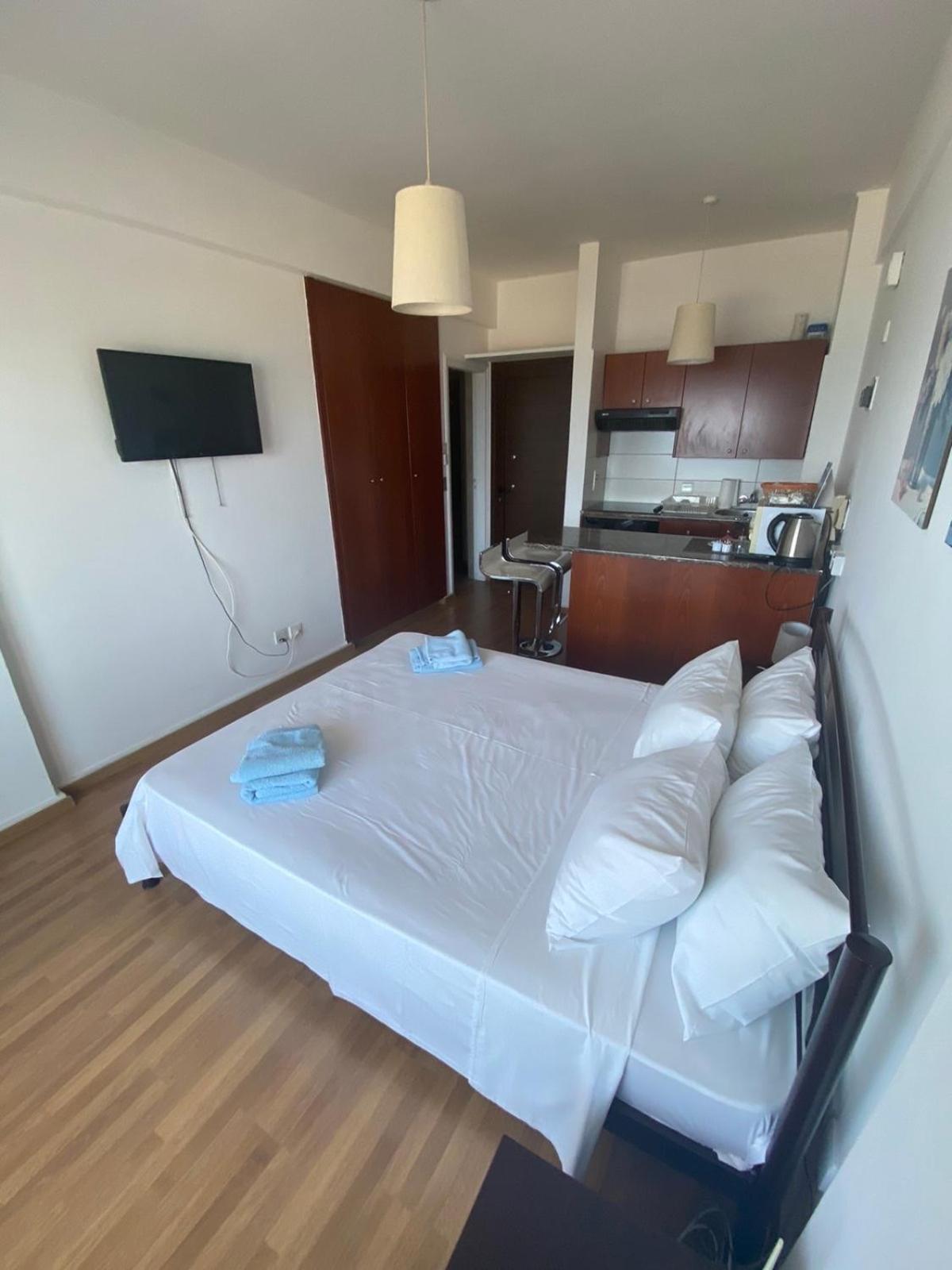 Alex Beach Apartment 33 view 5