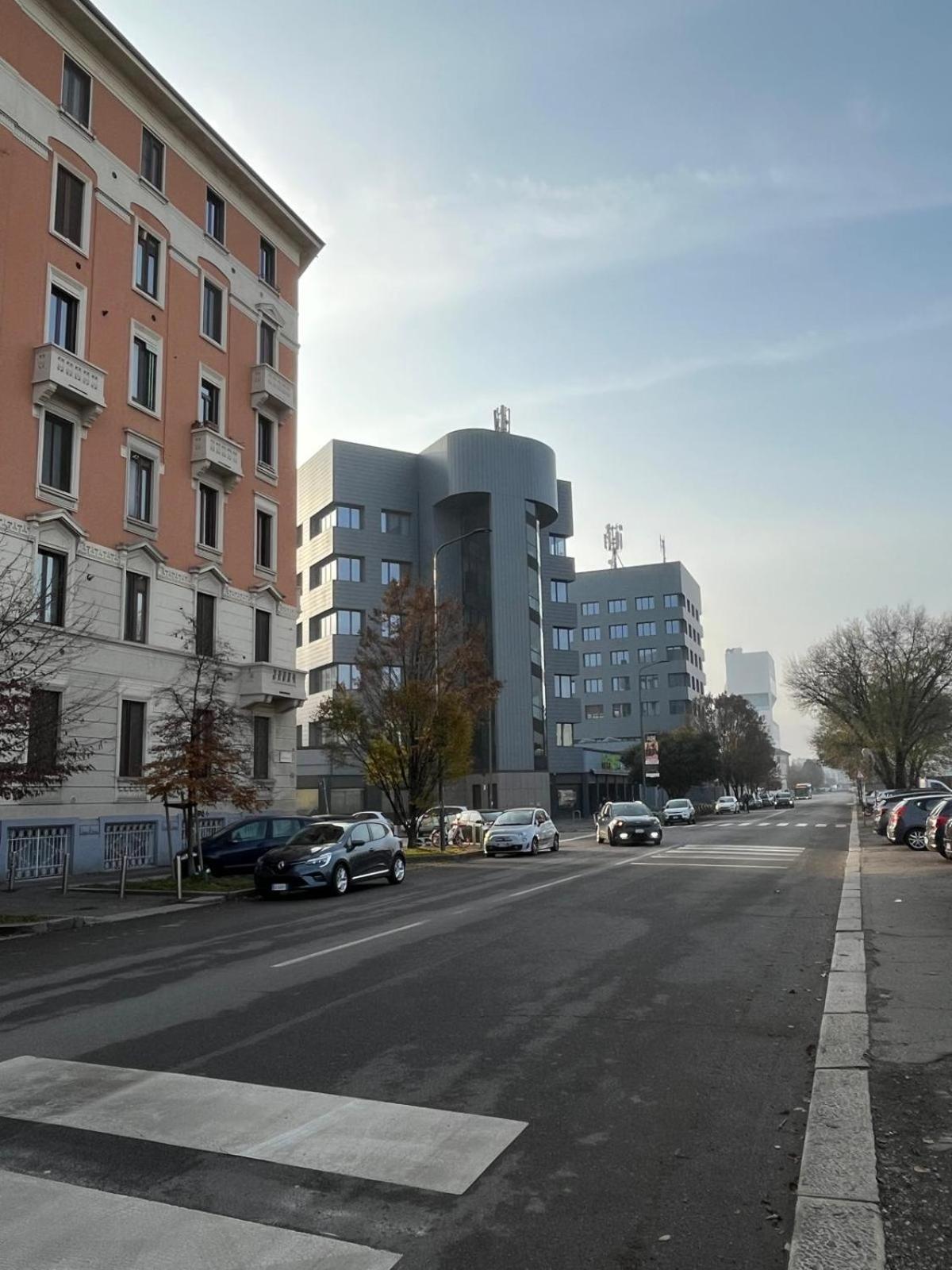 The Small White House In Milan
