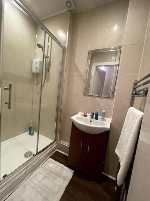 Oxford Apartment