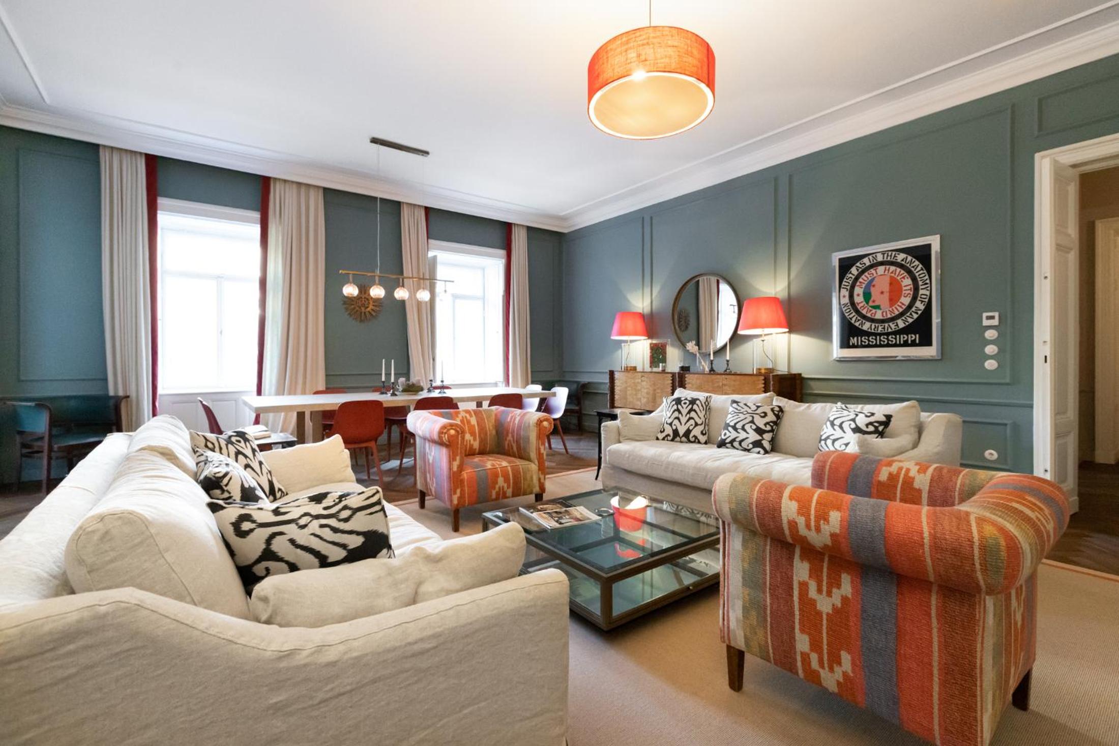 Noble Luxurious Palais