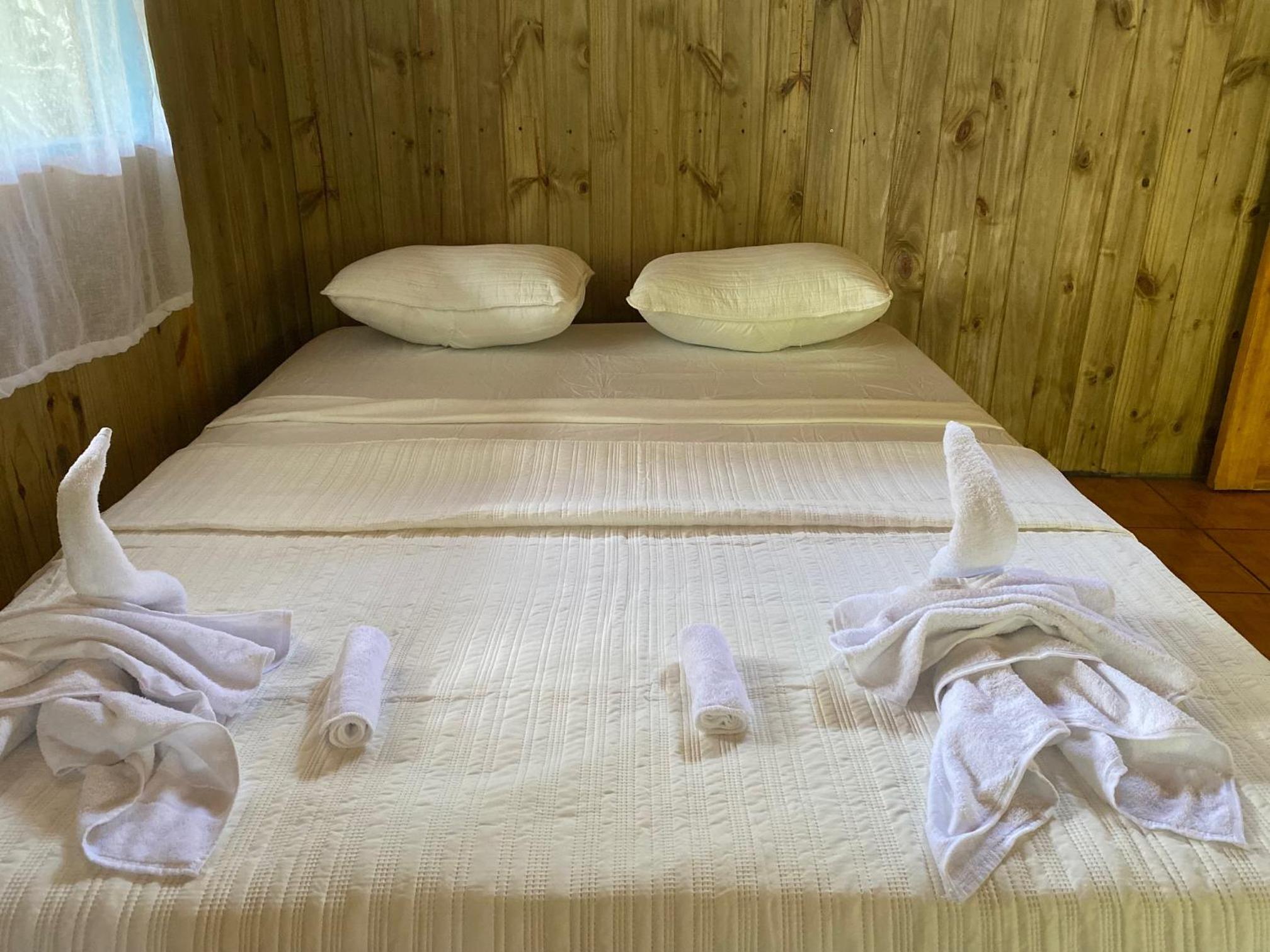 Sabalo Lodge Tours and Cabins