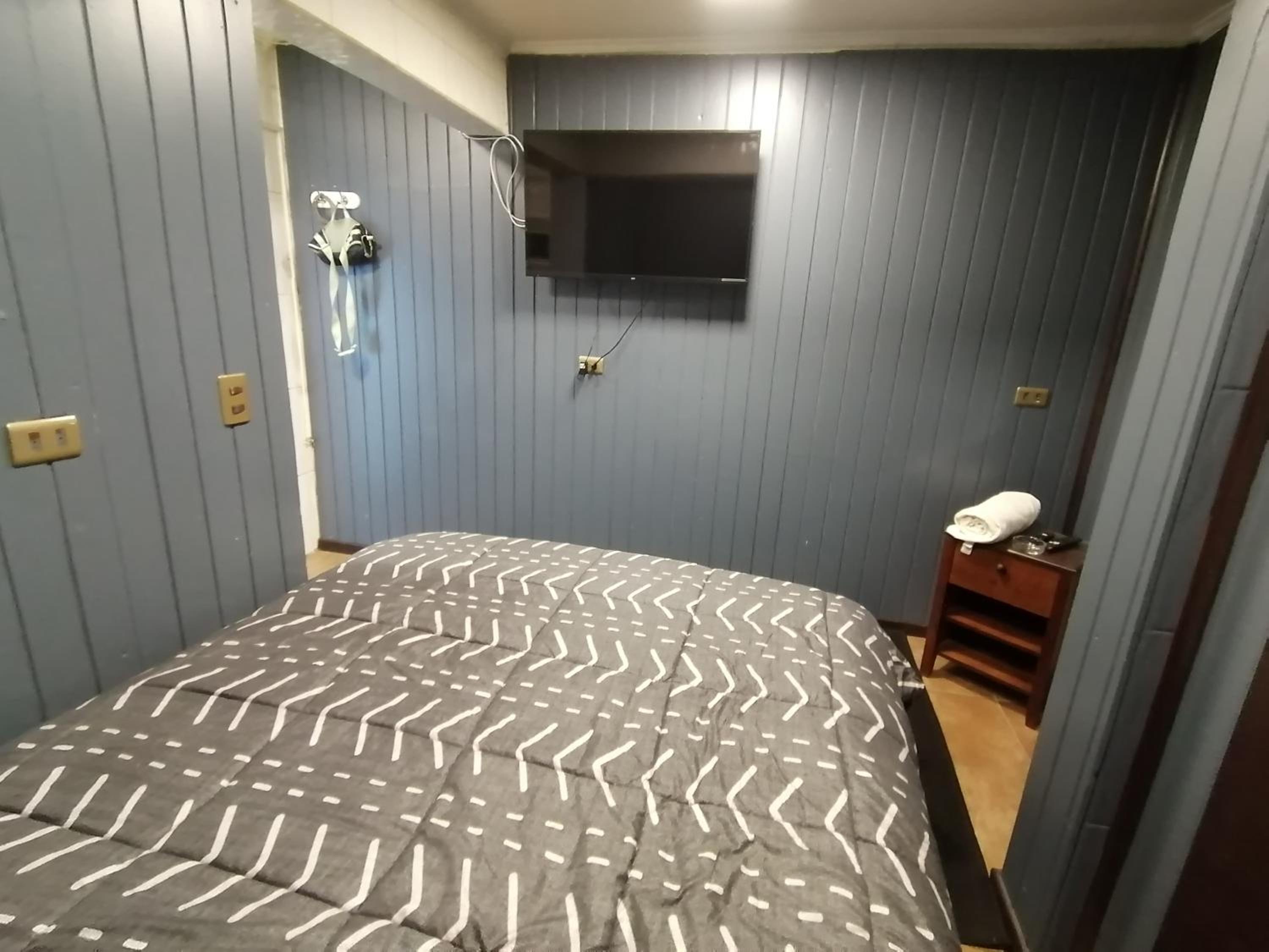 Hostal Santa