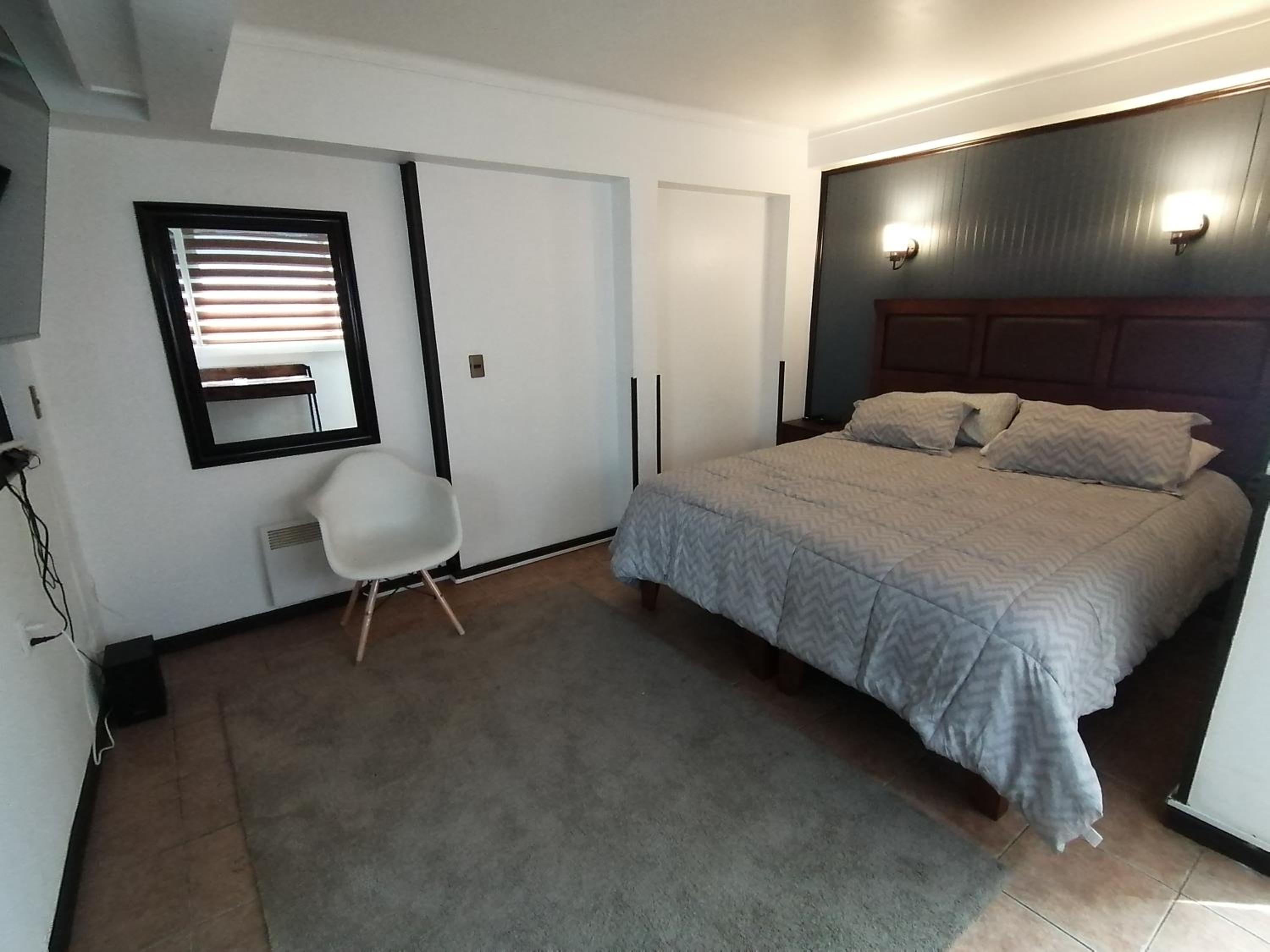 Hostal Santa
