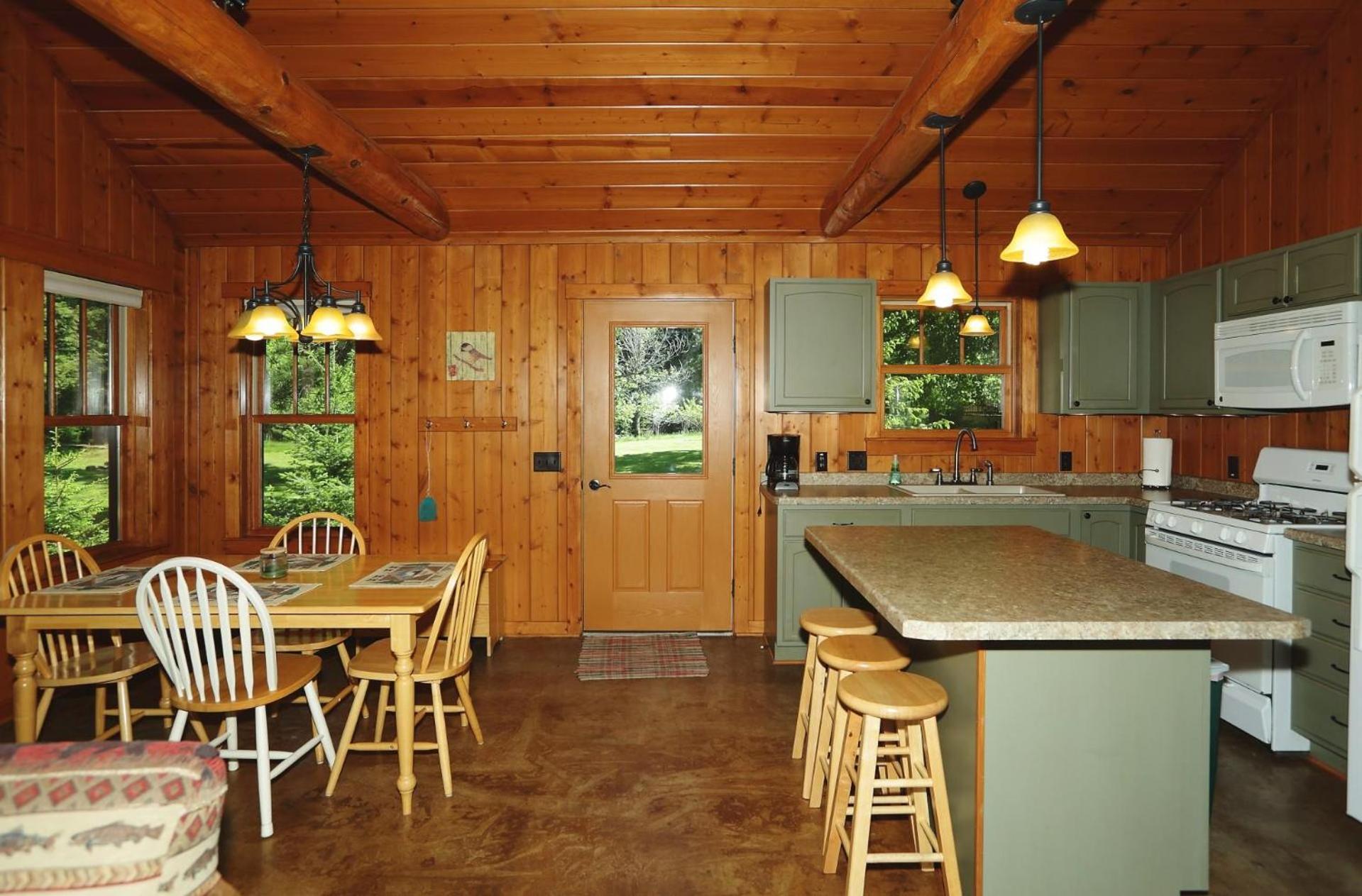 PineCone Cabin