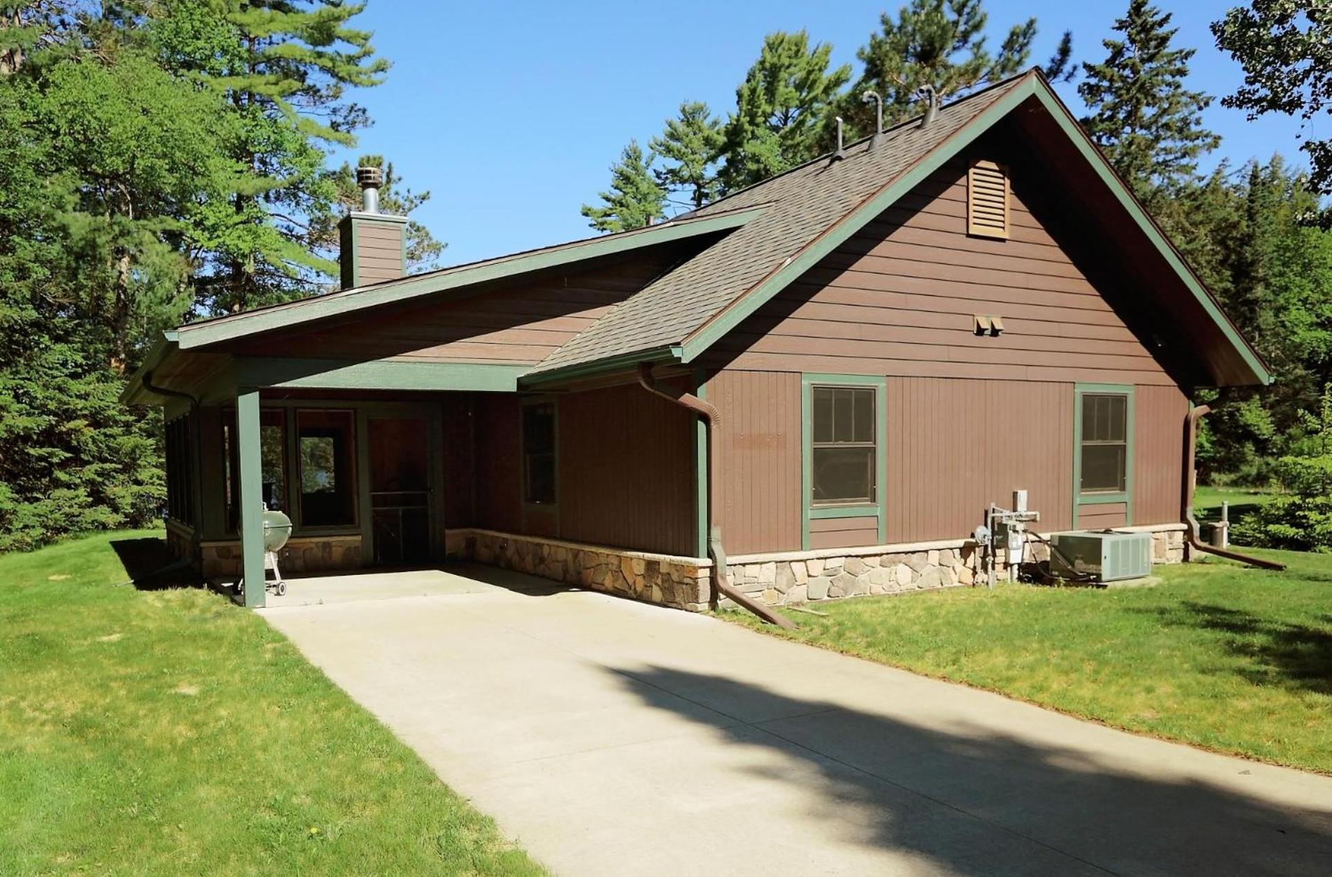 PineCone Cabin