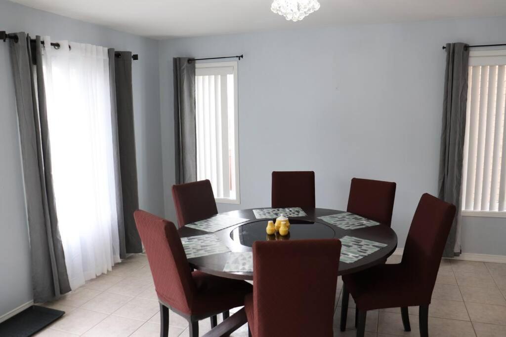Detached 3 BR home in Ajax,On