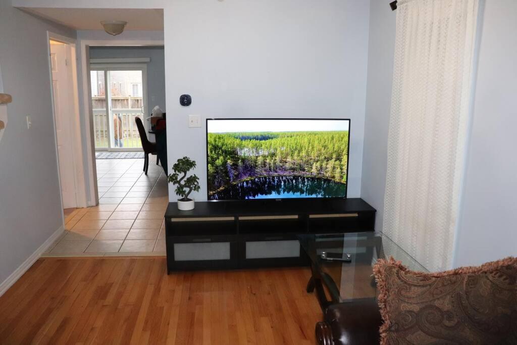 Detached 3 BR home in Ajax,On