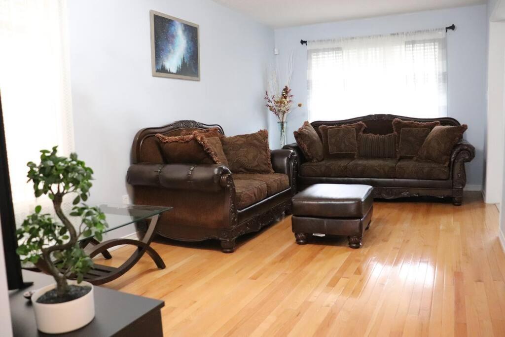 Detached 3 BR home in Ajax,On