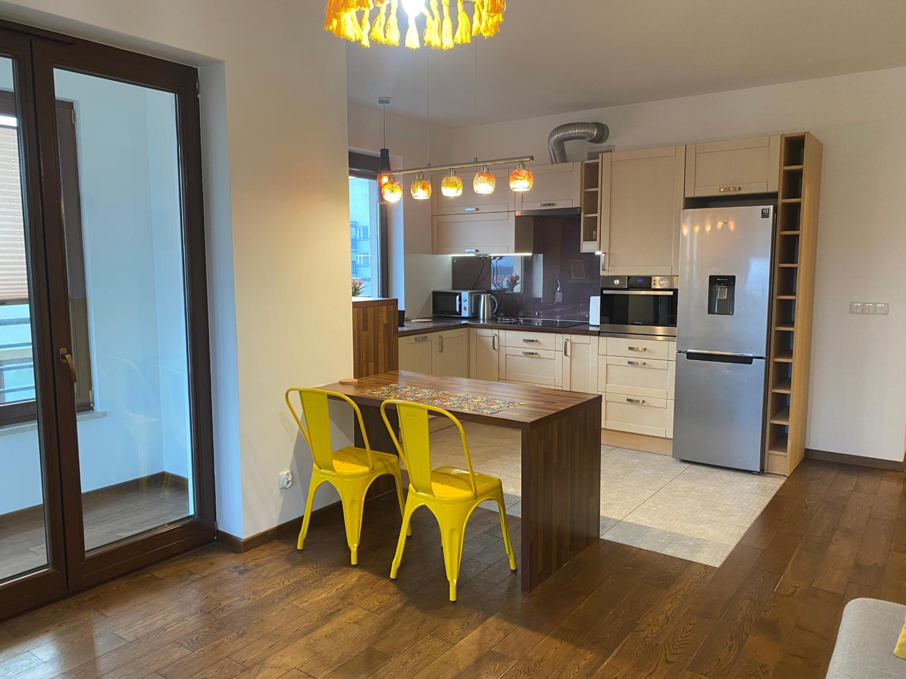 Sunny Life Apartment