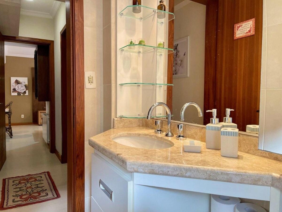 Apartamentos Condado Di Positano no CENTRO by Achei Gramado