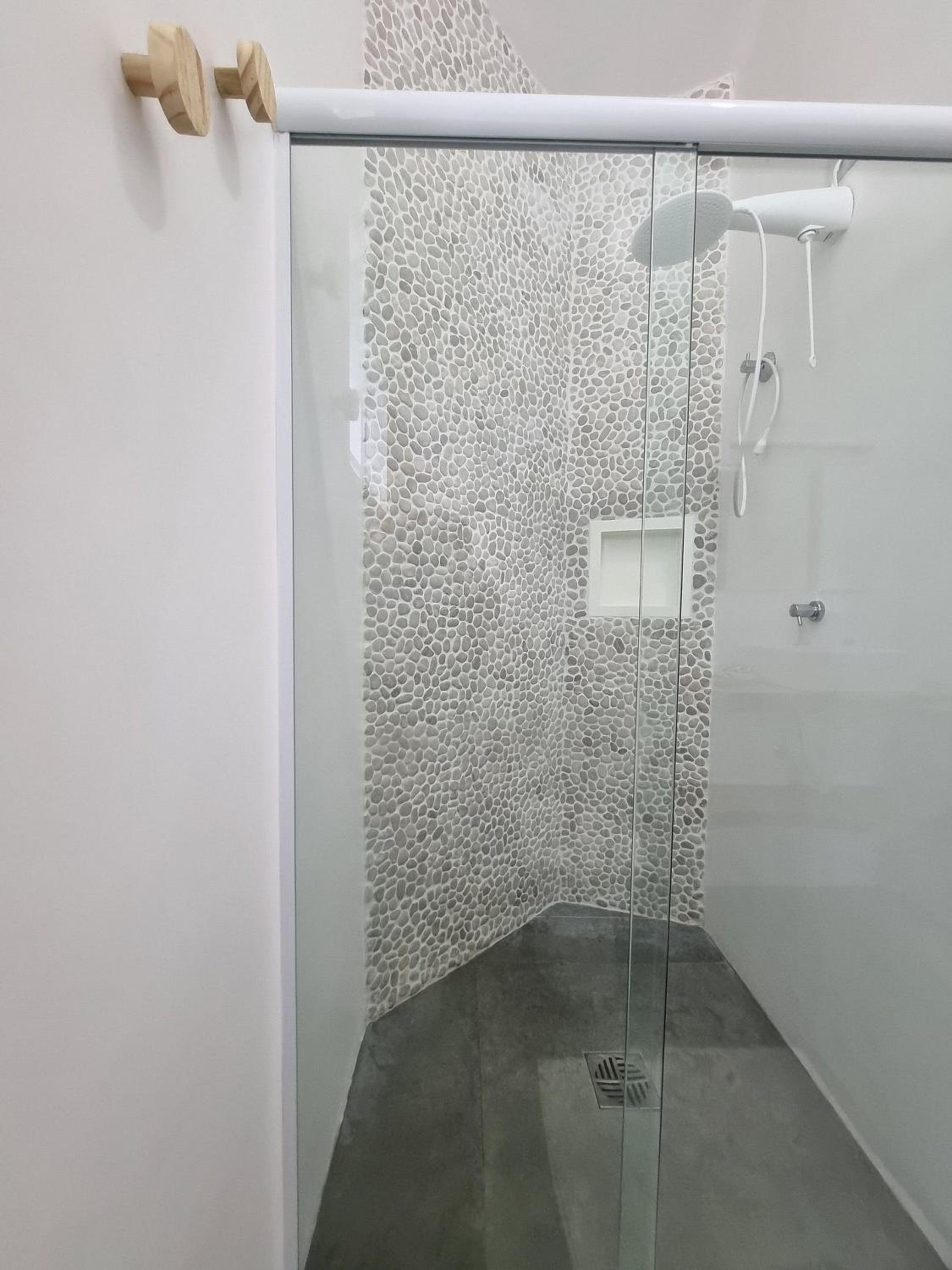 Casas com jacuzzi e churrasqueira a 500 metros da Praia do Perequê na Ilhabela
