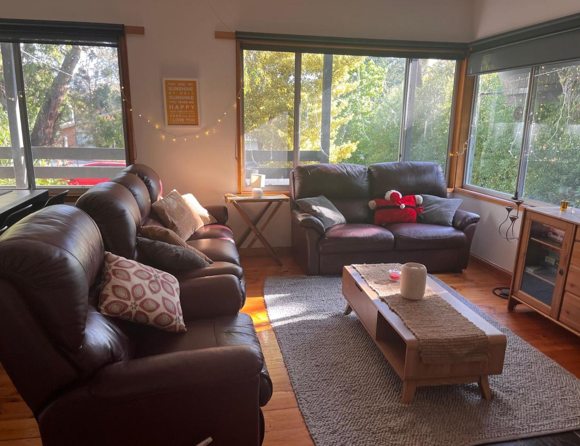 Cozy Beach Hideaway Pet friendly
