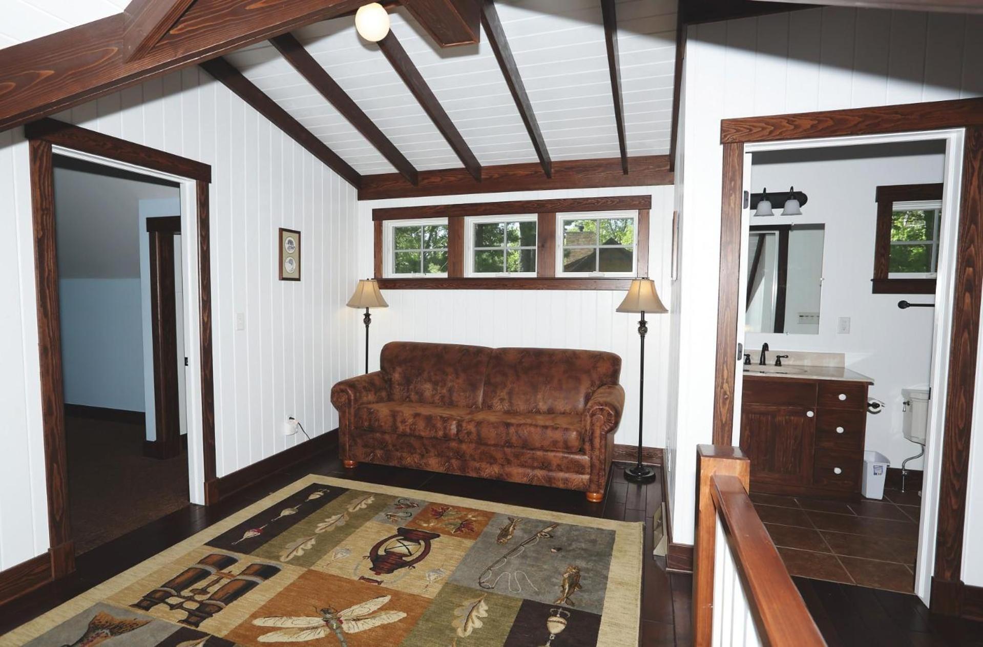 LilyPad Lodge view 3