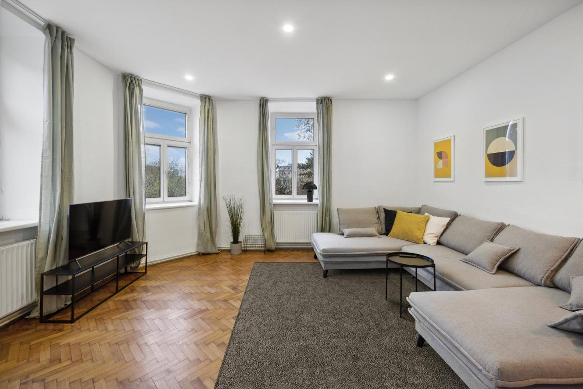 Big spacious central apartment in Vienna