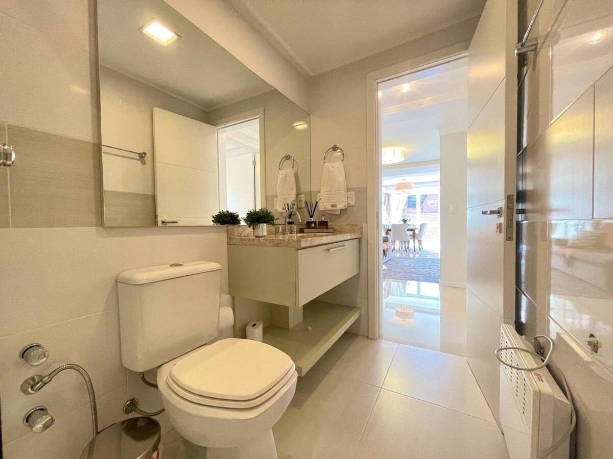 Apartamentos Dom Rolim no CENTRO by Achei Gramado