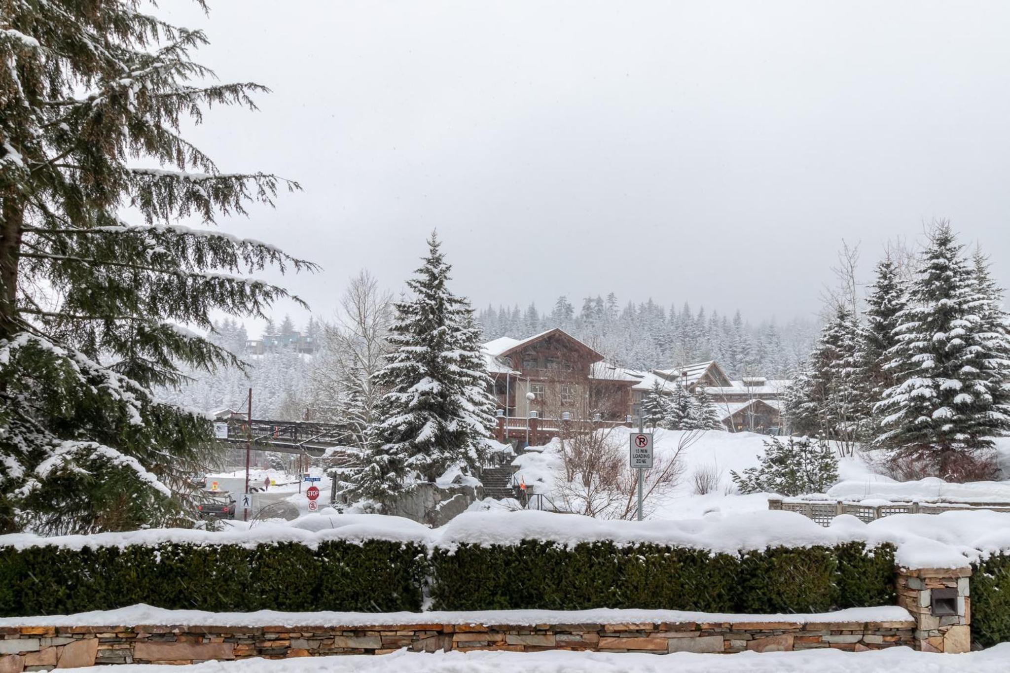 Slopeside Whistler Creek