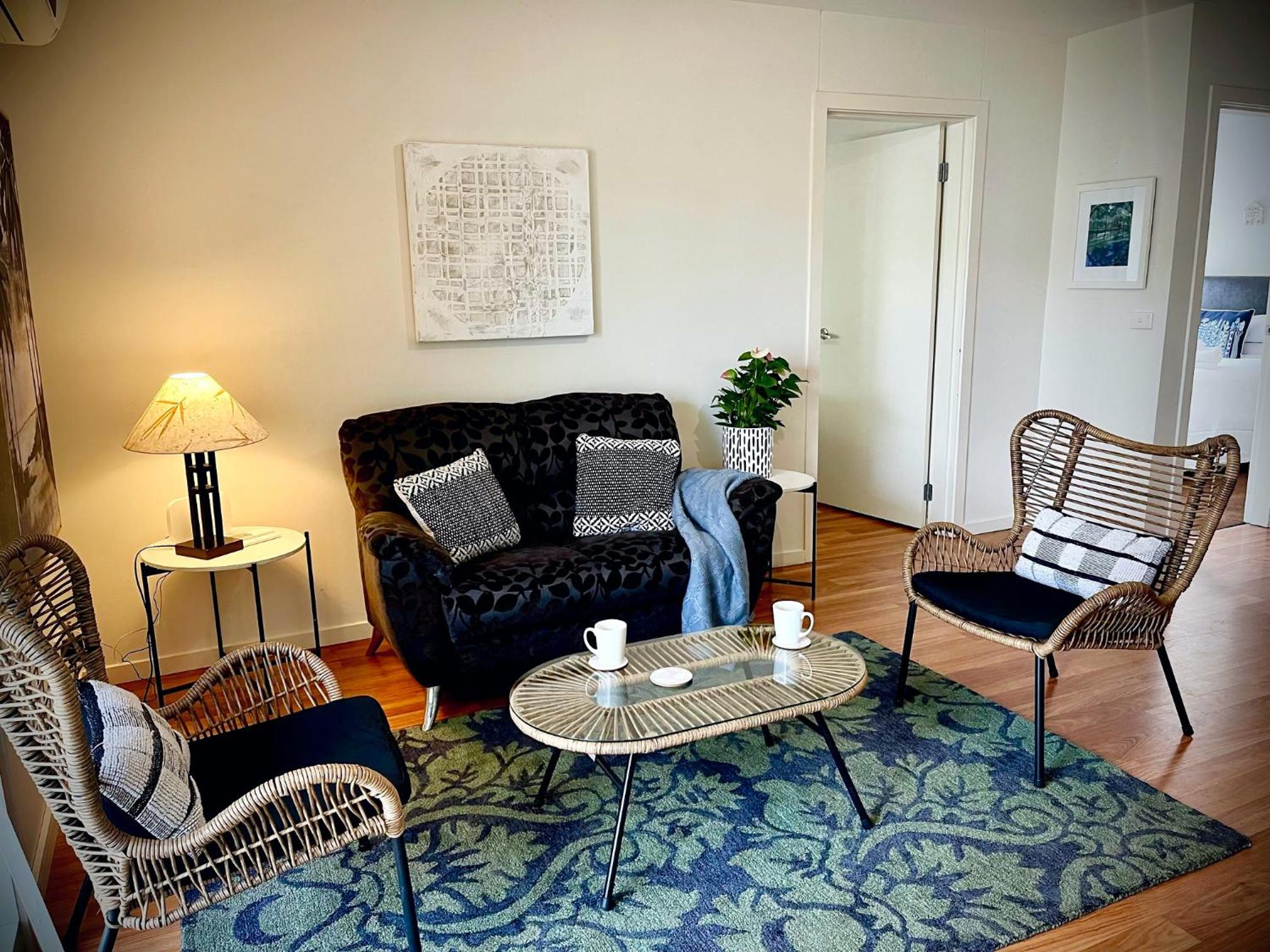 Captains Retreat Apartments and Cottages