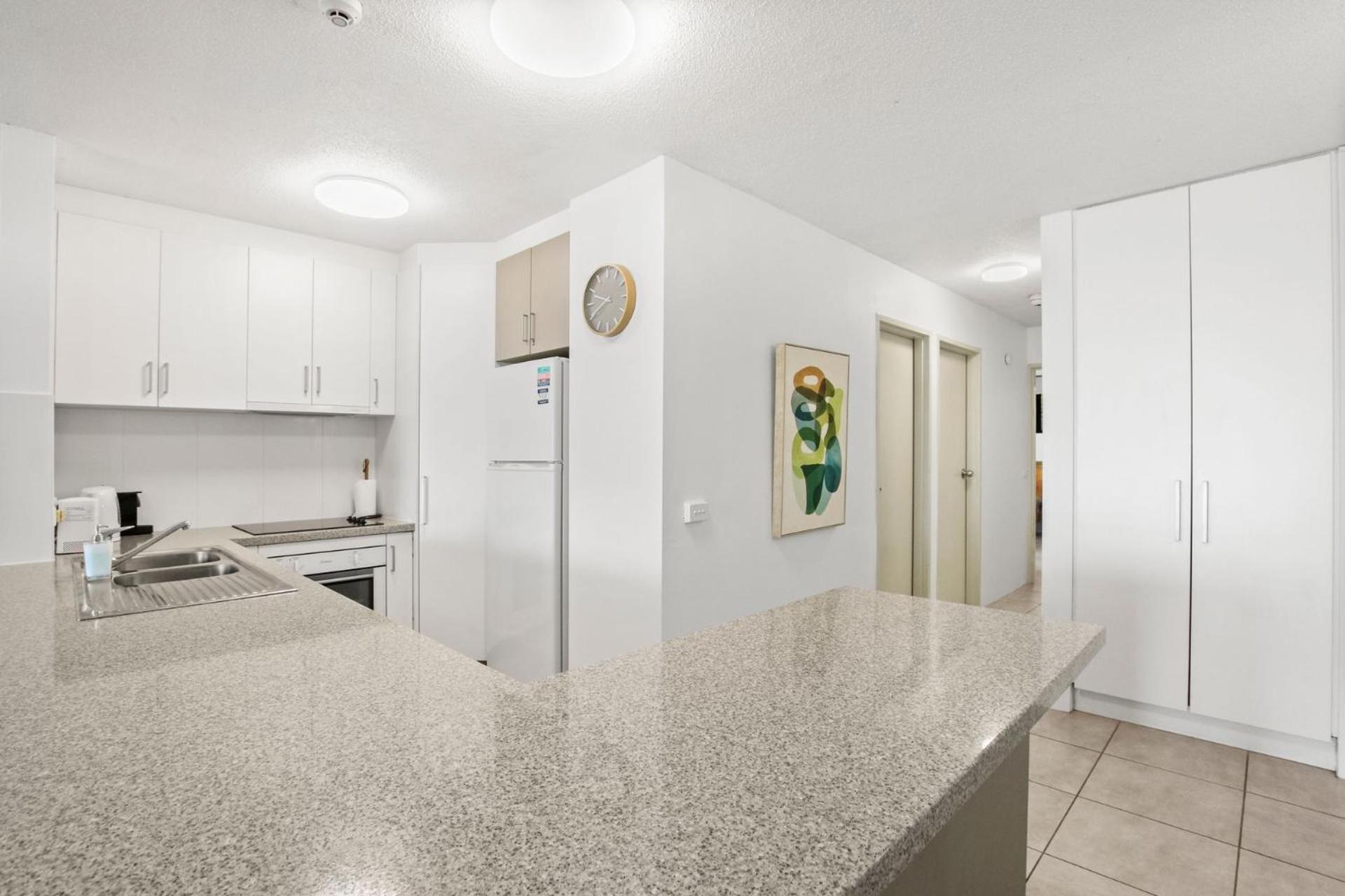 Seapoint Unit 14 32 Victoria Tce Kings Beach view 3