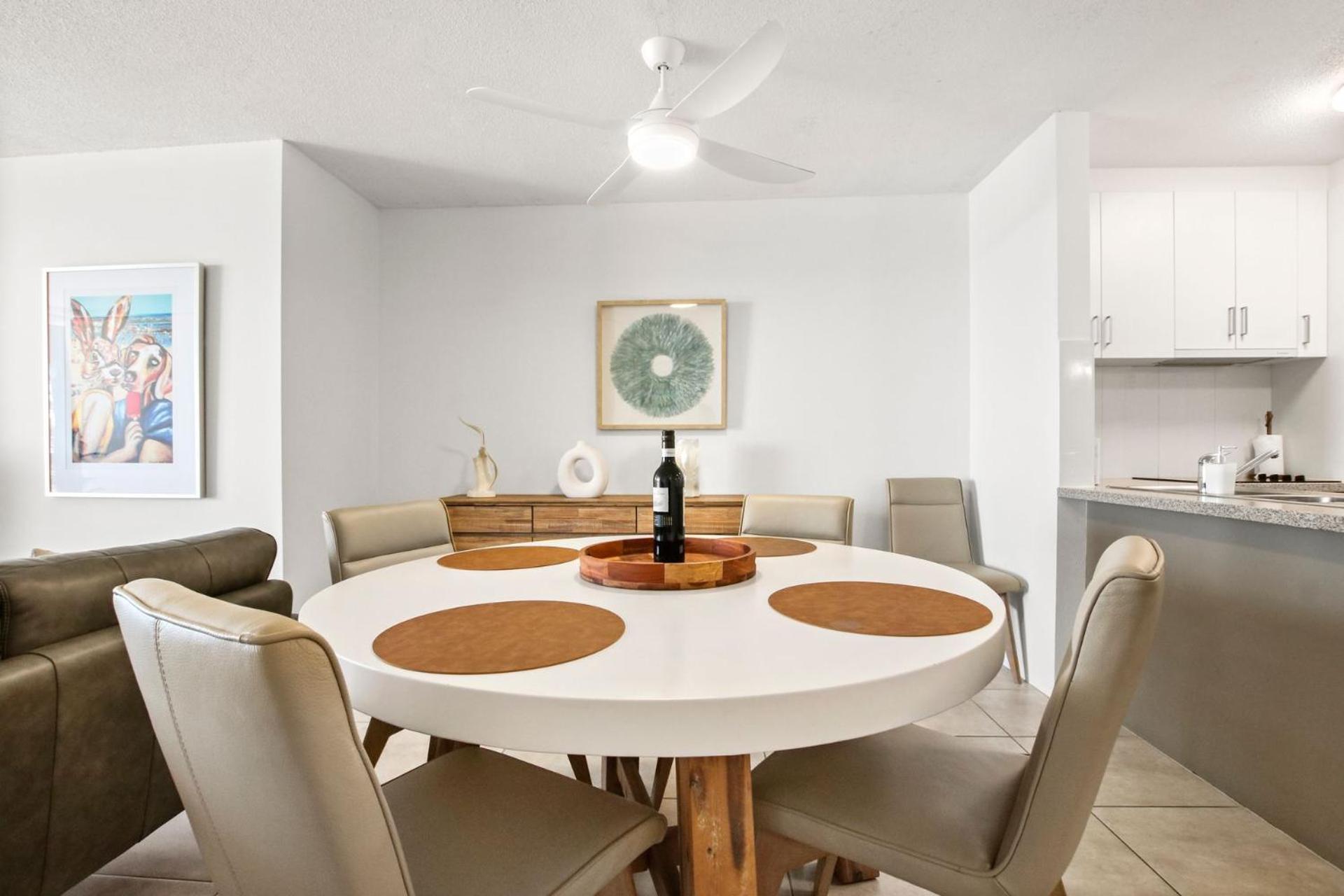 Seapoint Unit 14 32 Victoria Tce Kings Beach view 5