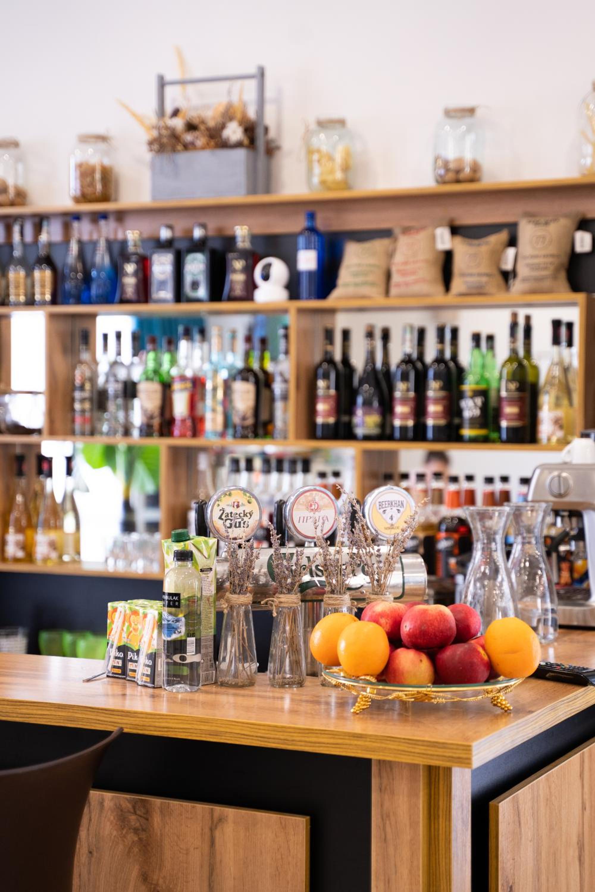 bar