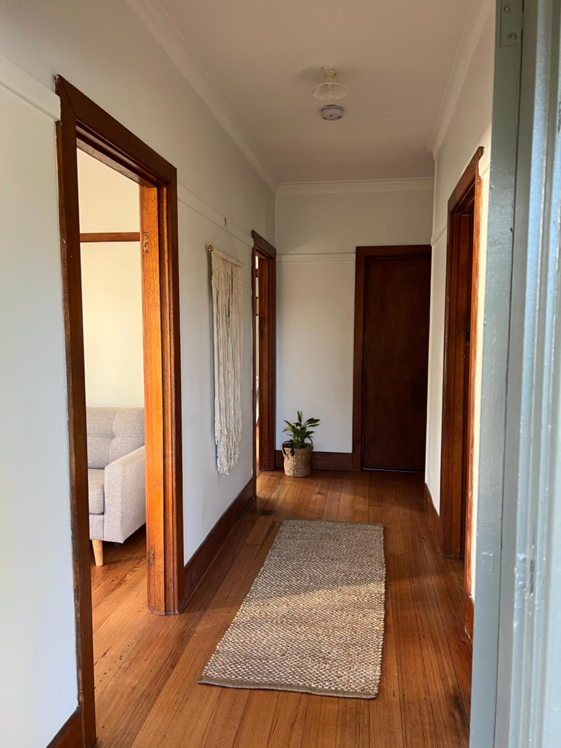 Nilmar Ave - Central Cozy 1950s Wodonga 3br Cottage