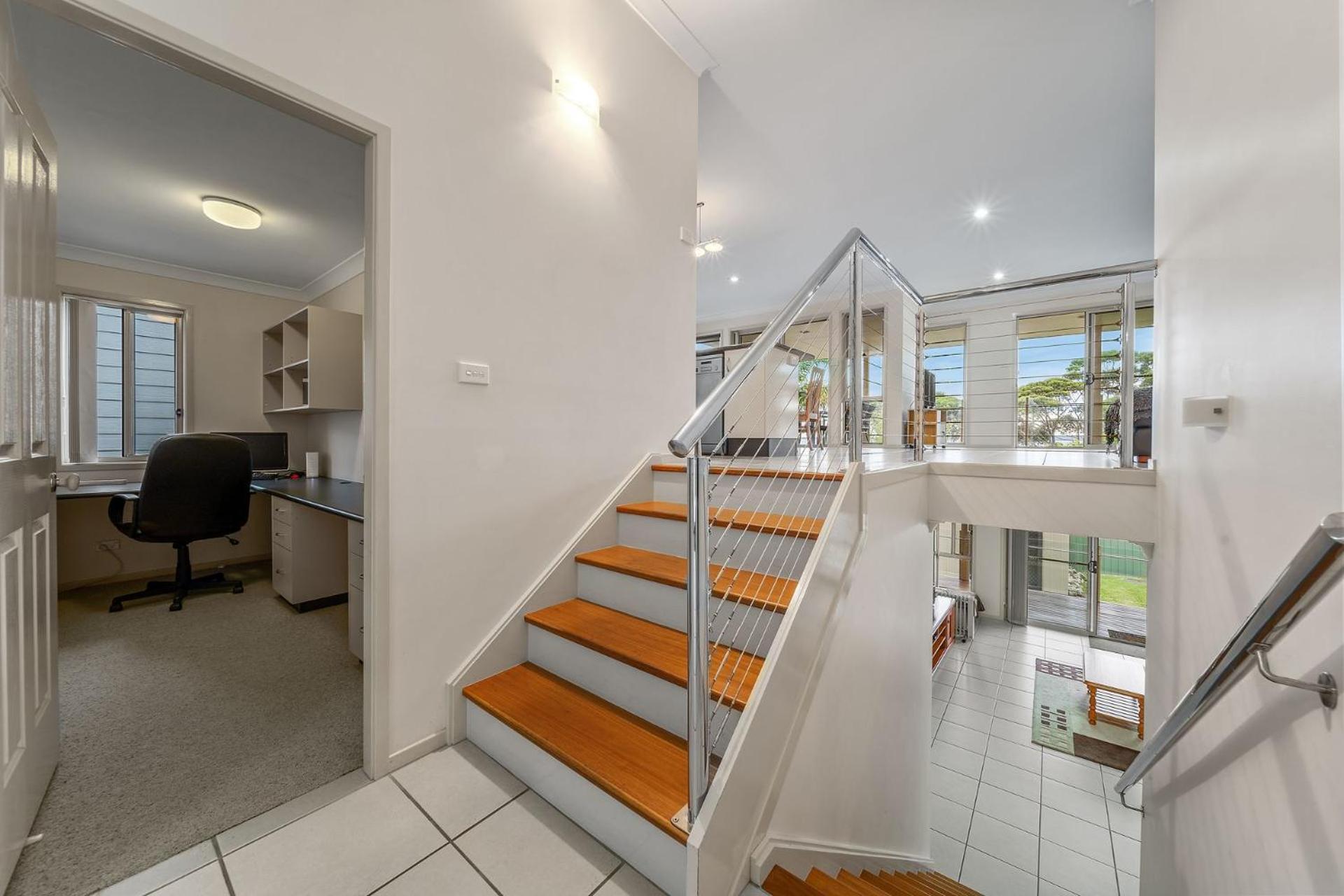 Footprints at Hyams Beach - 4BR home w. games room