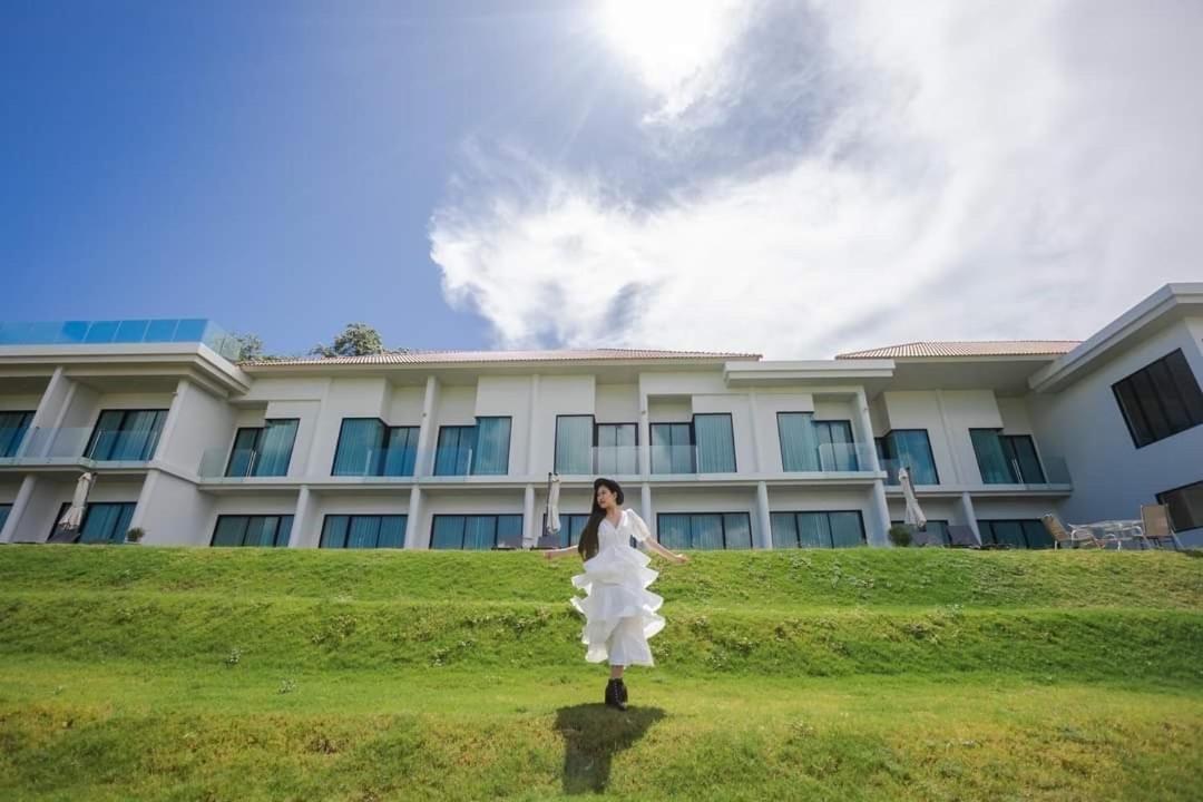 hotel building