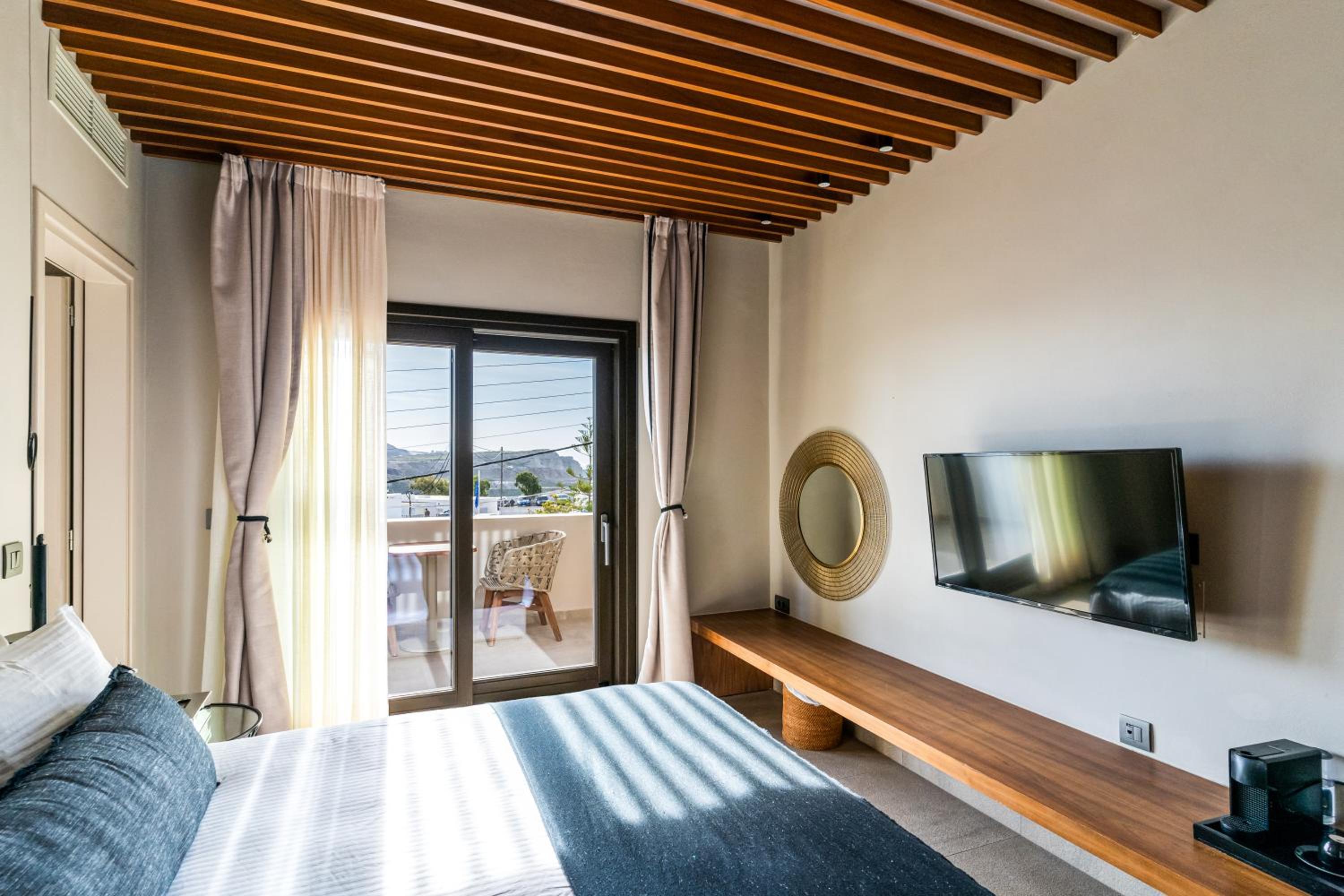 Uma Ray Suites