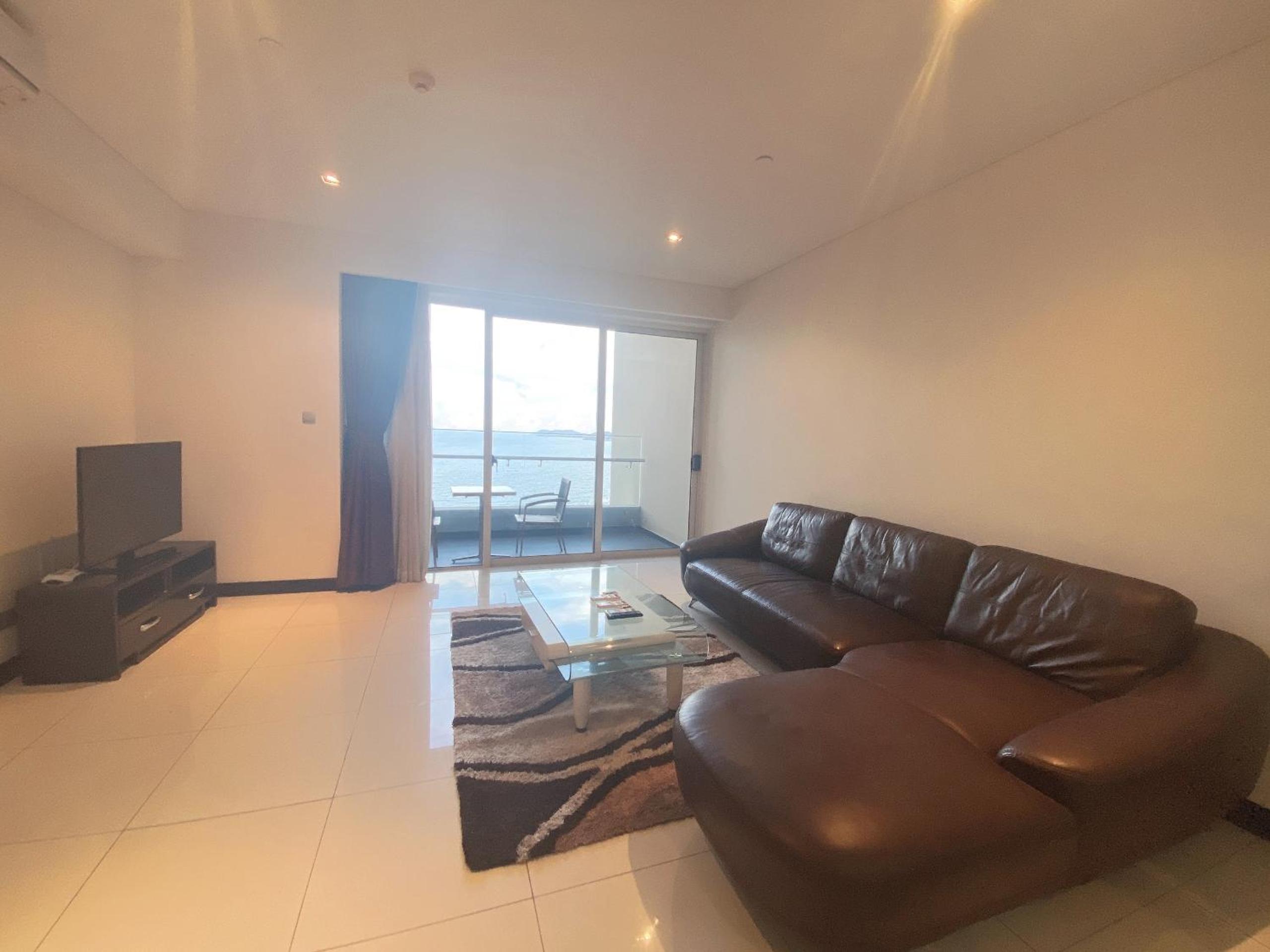 Luxury Apartment BeachFront at The Costa