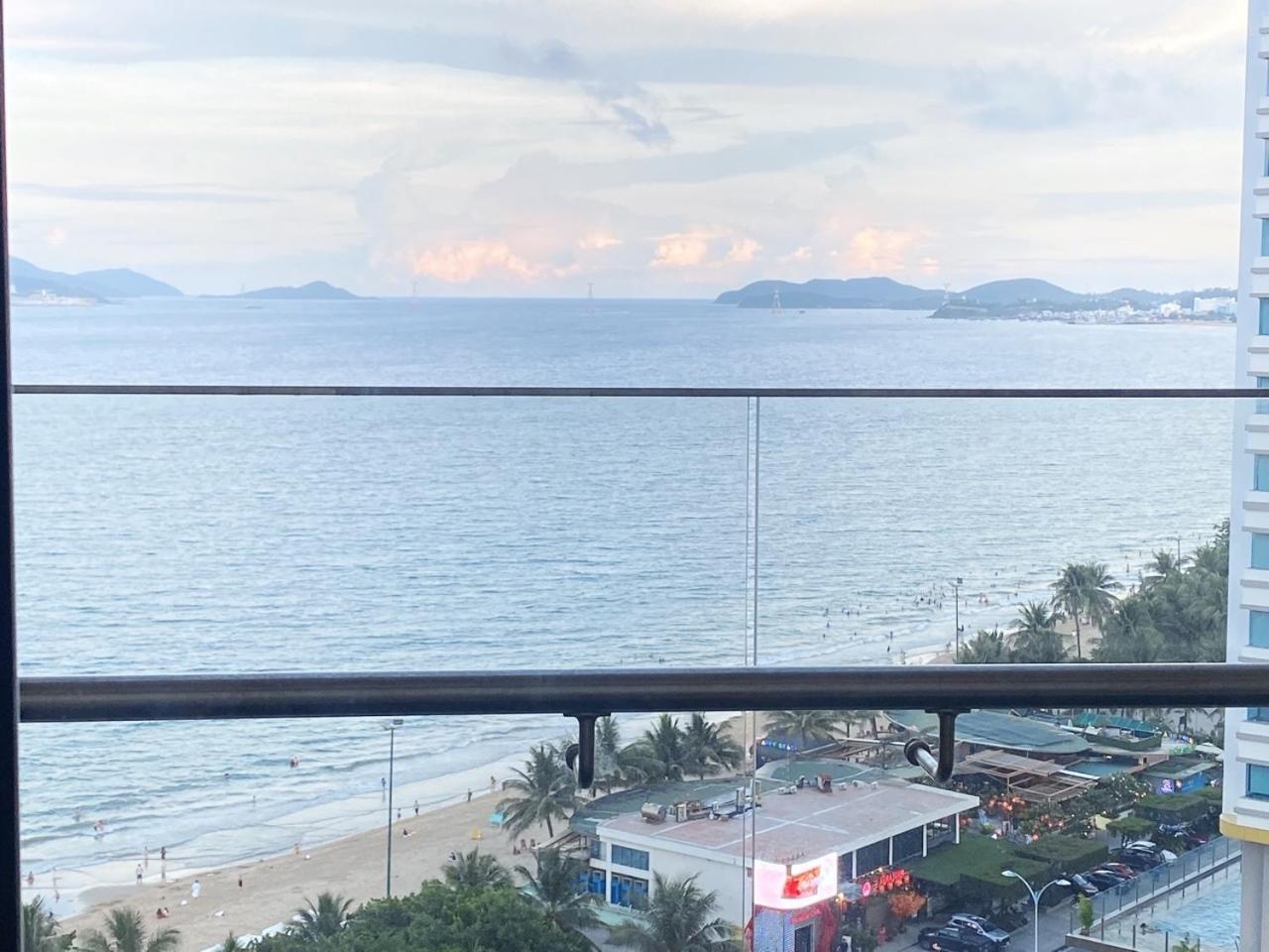 Luxury Apartment BeachFront at The Costa