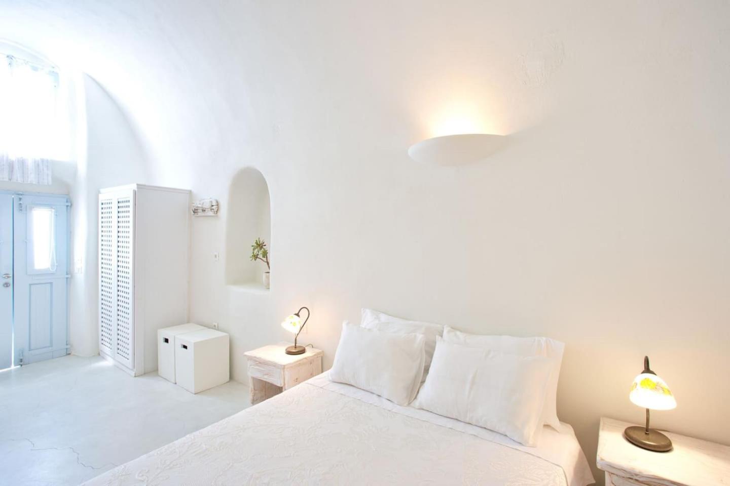 Christina's Cave House