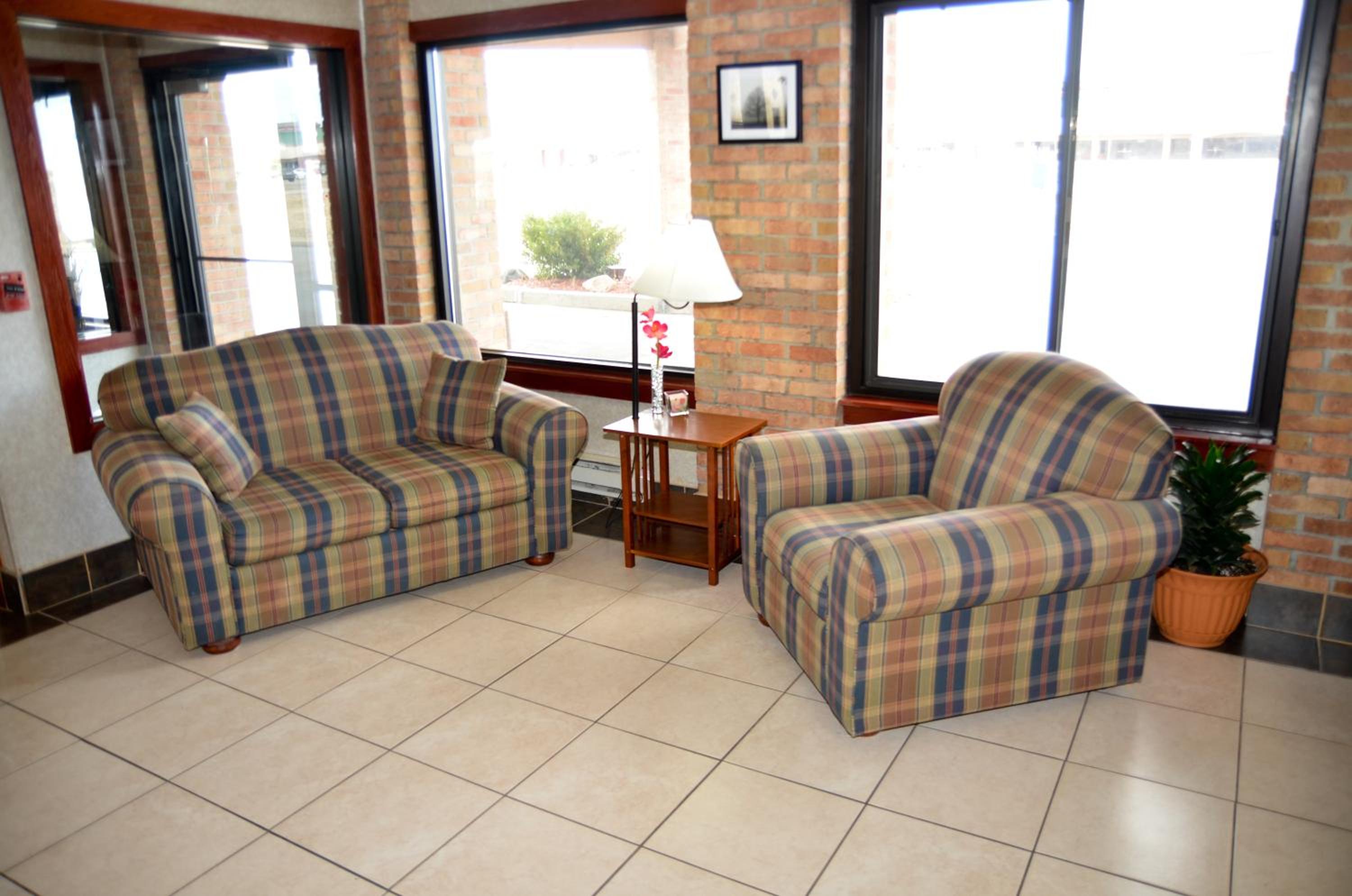 Port Huron Vacations - Baymont by Wyndham Port Huron - Property Image 2