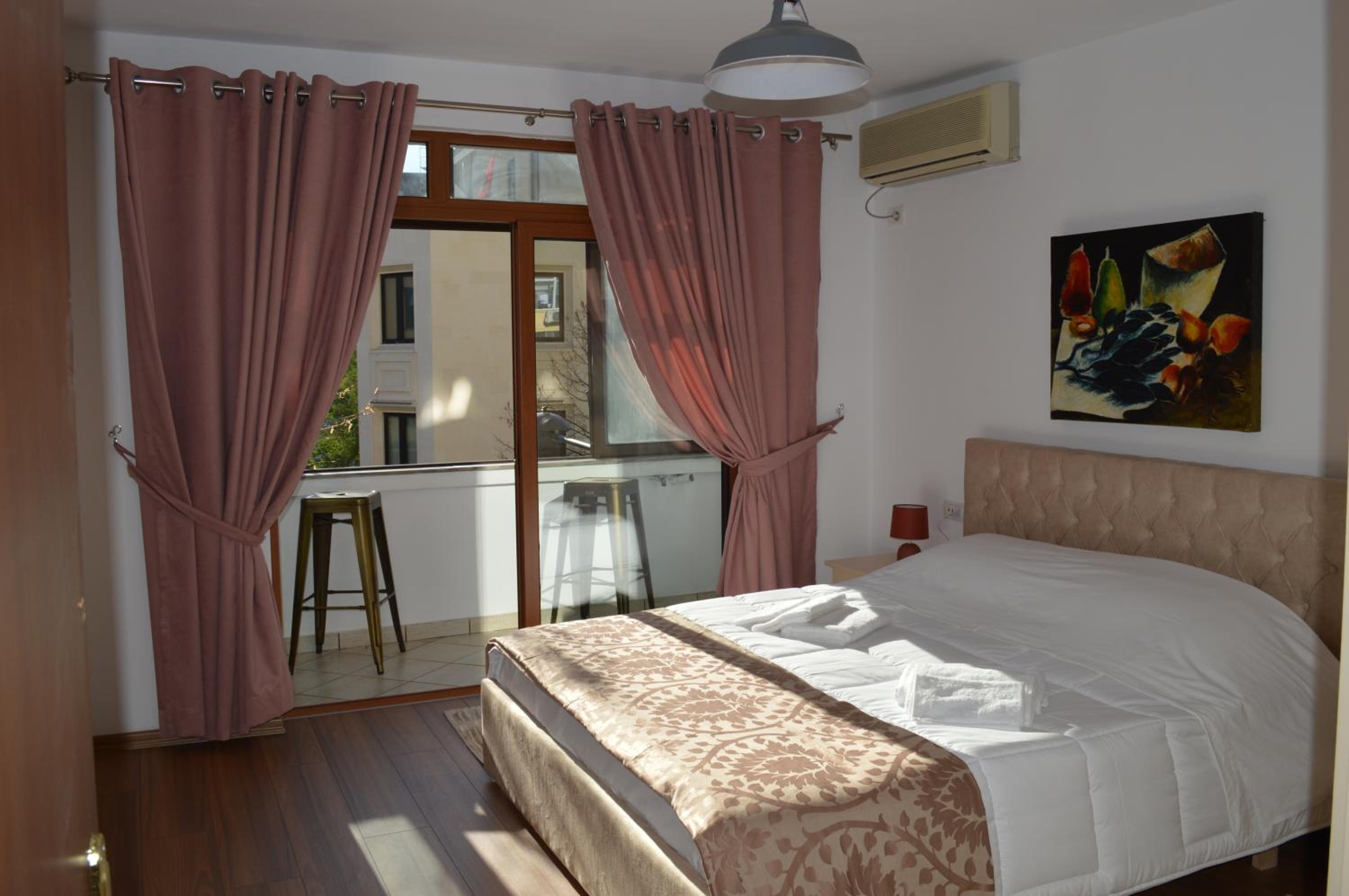 RH Tirana Center
