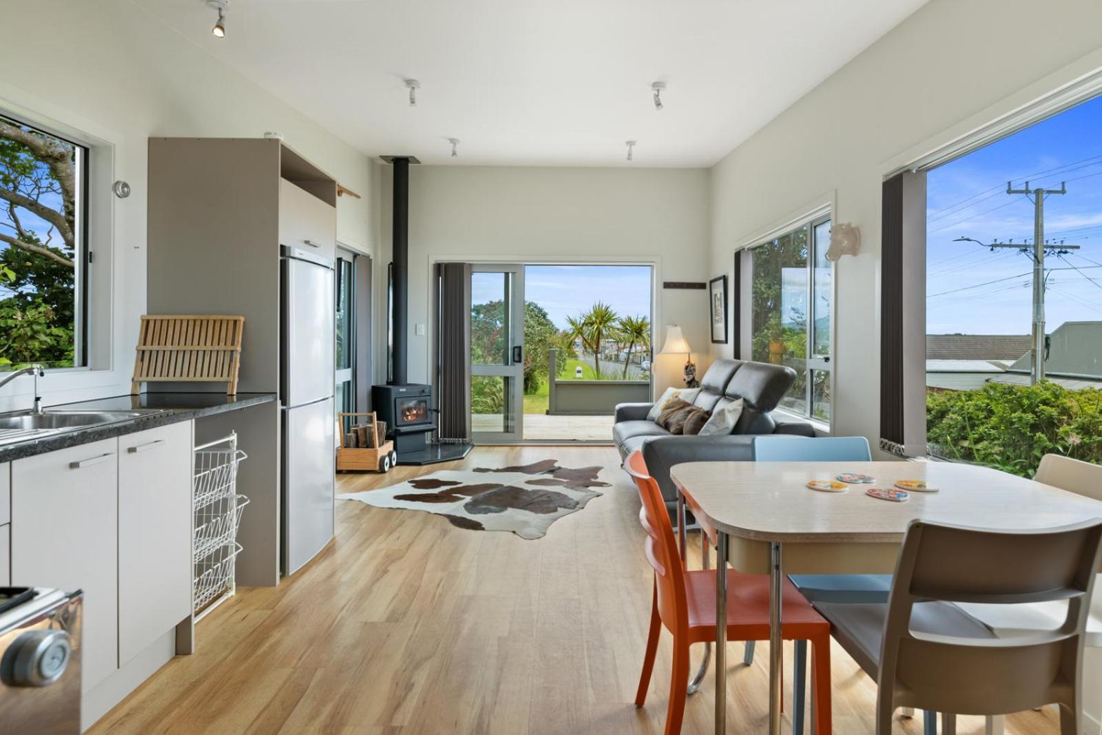 The Fritz - New Plymouth Holiday Home view 2
