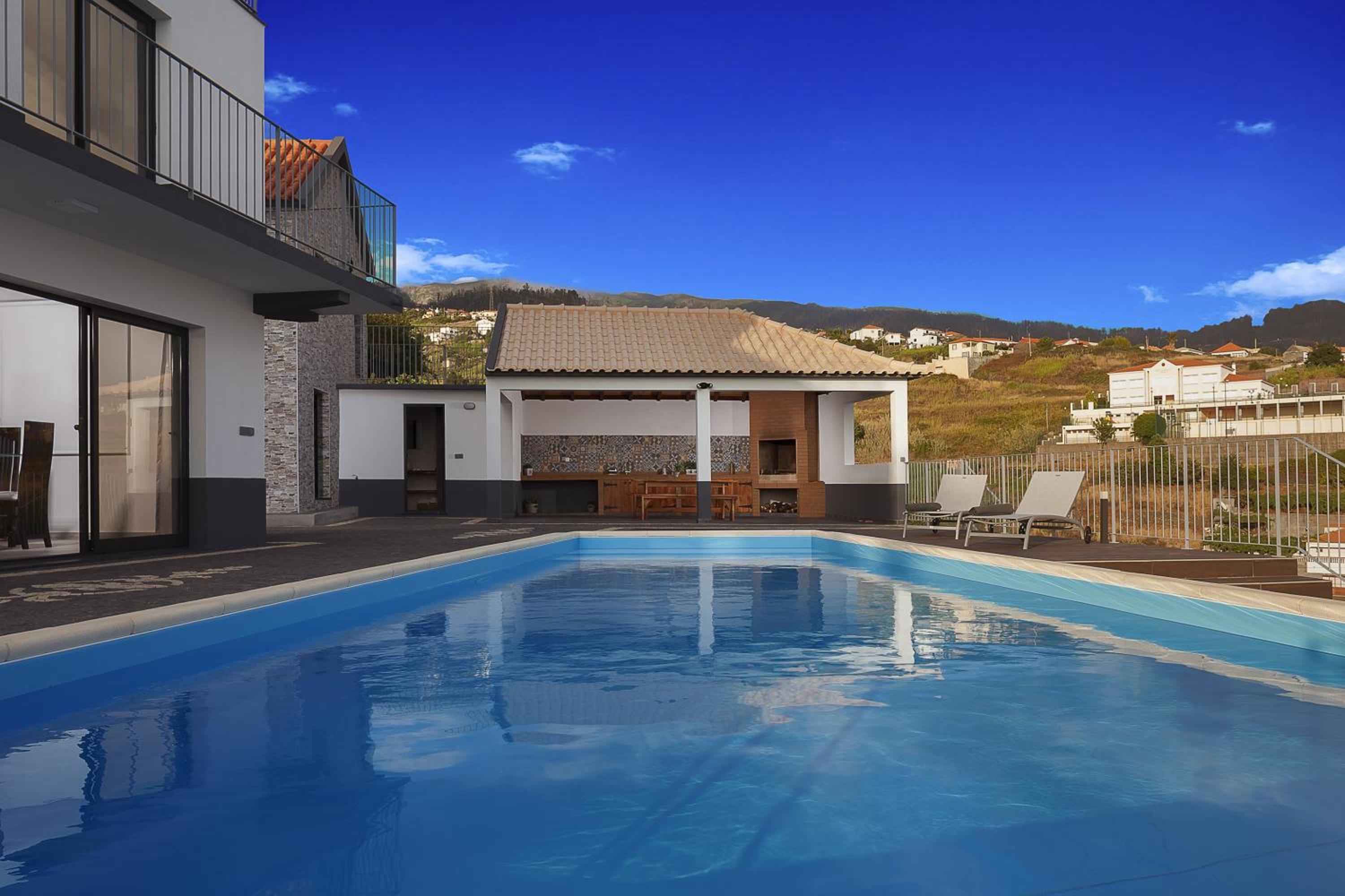 Luxury Calheta Villa Casa Da Rosalina 5 Bedrooms Stunning Sea Views view 2