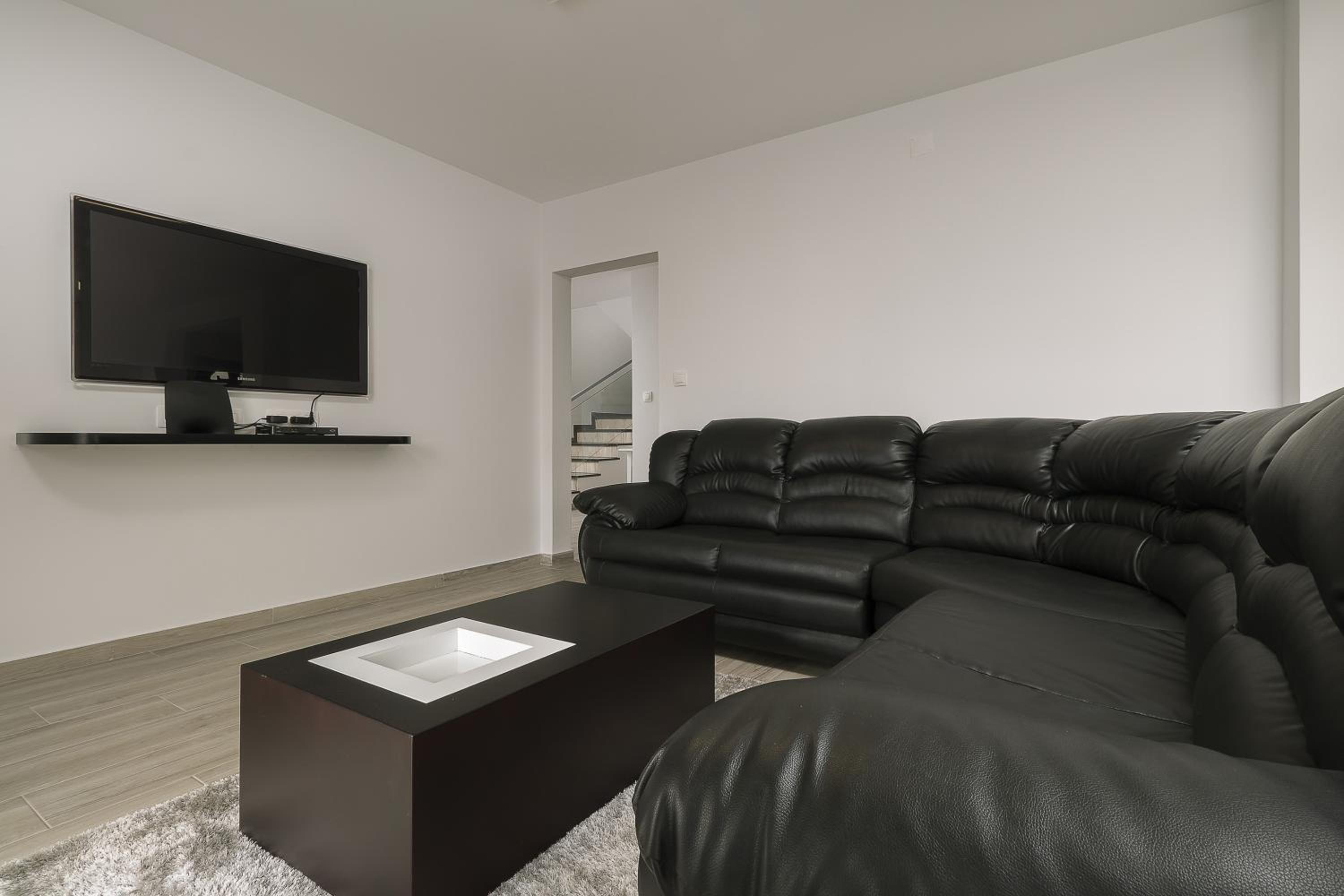 Luxury Calheta Villa Casa Da Rosalina 5 Bedrooms Stunning Sea Views view 3