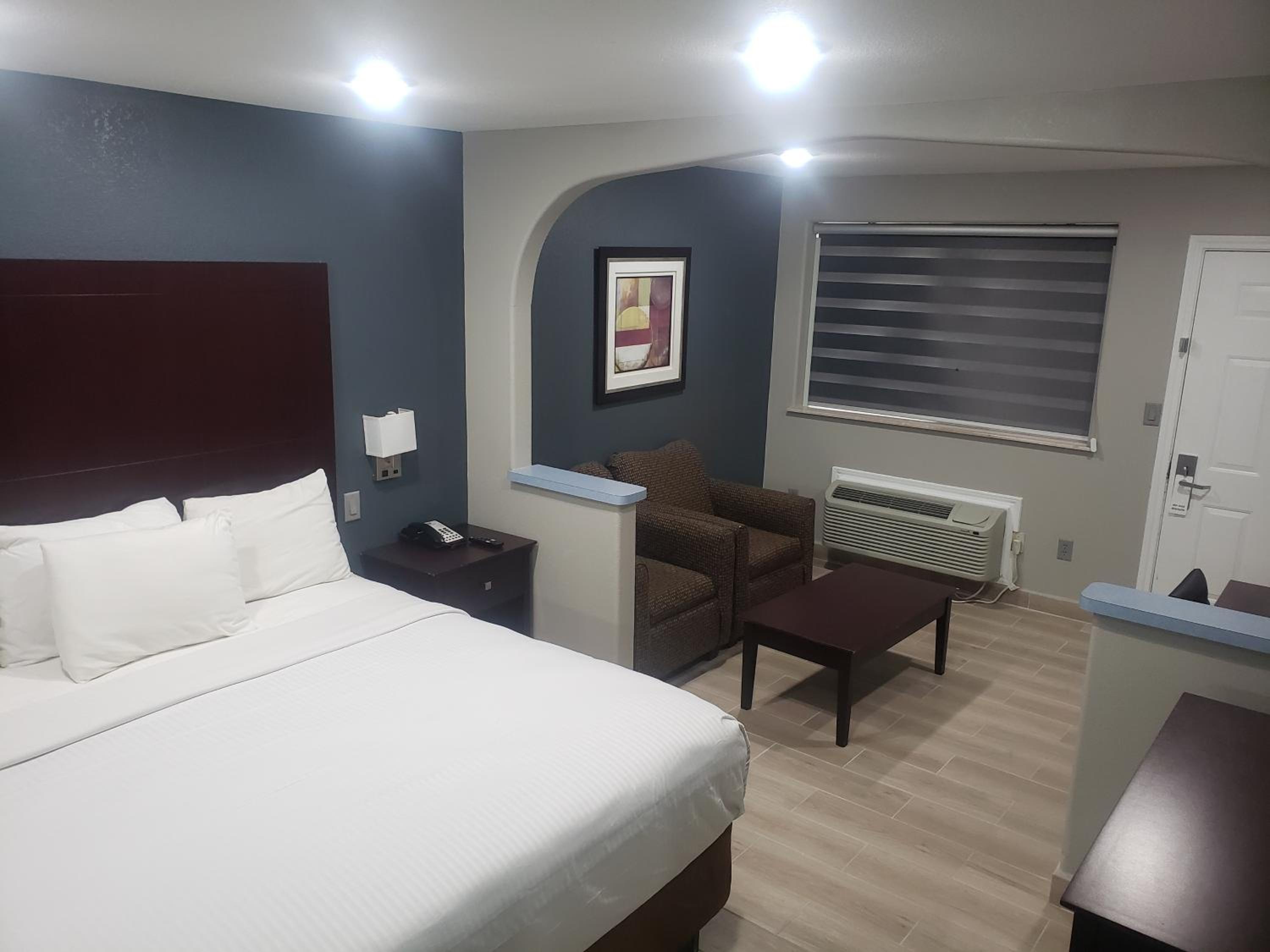 Cotulla Executive Inn