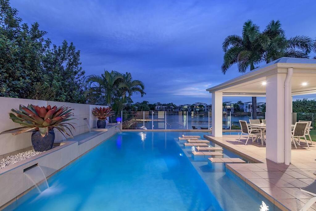 Stunning Waterfront Coastal Retreat, sleeps 13