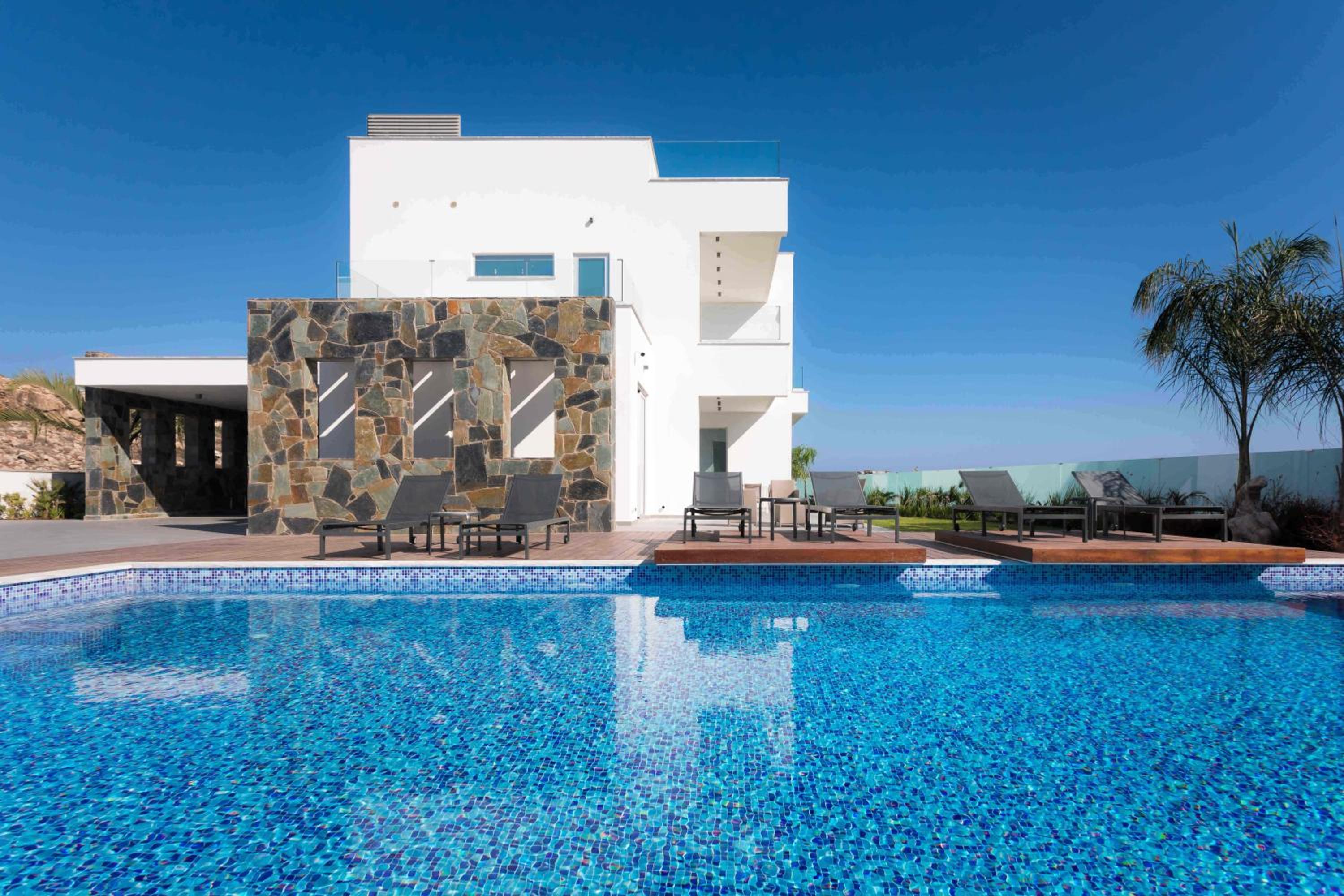 Sea Pearl Beachfront Villas - Breeze view 4