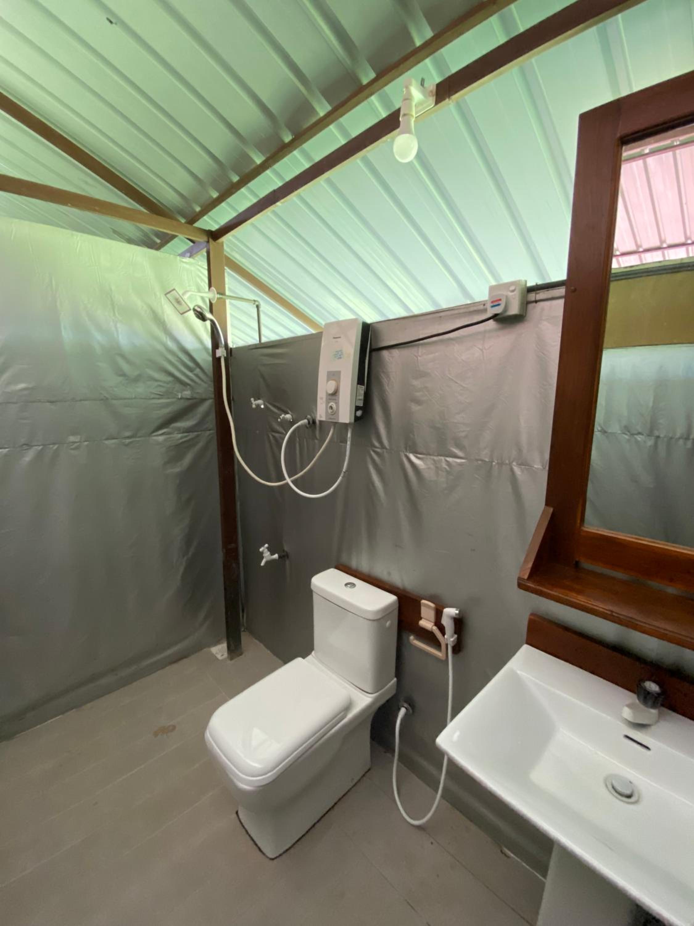 mango villa wilpattu