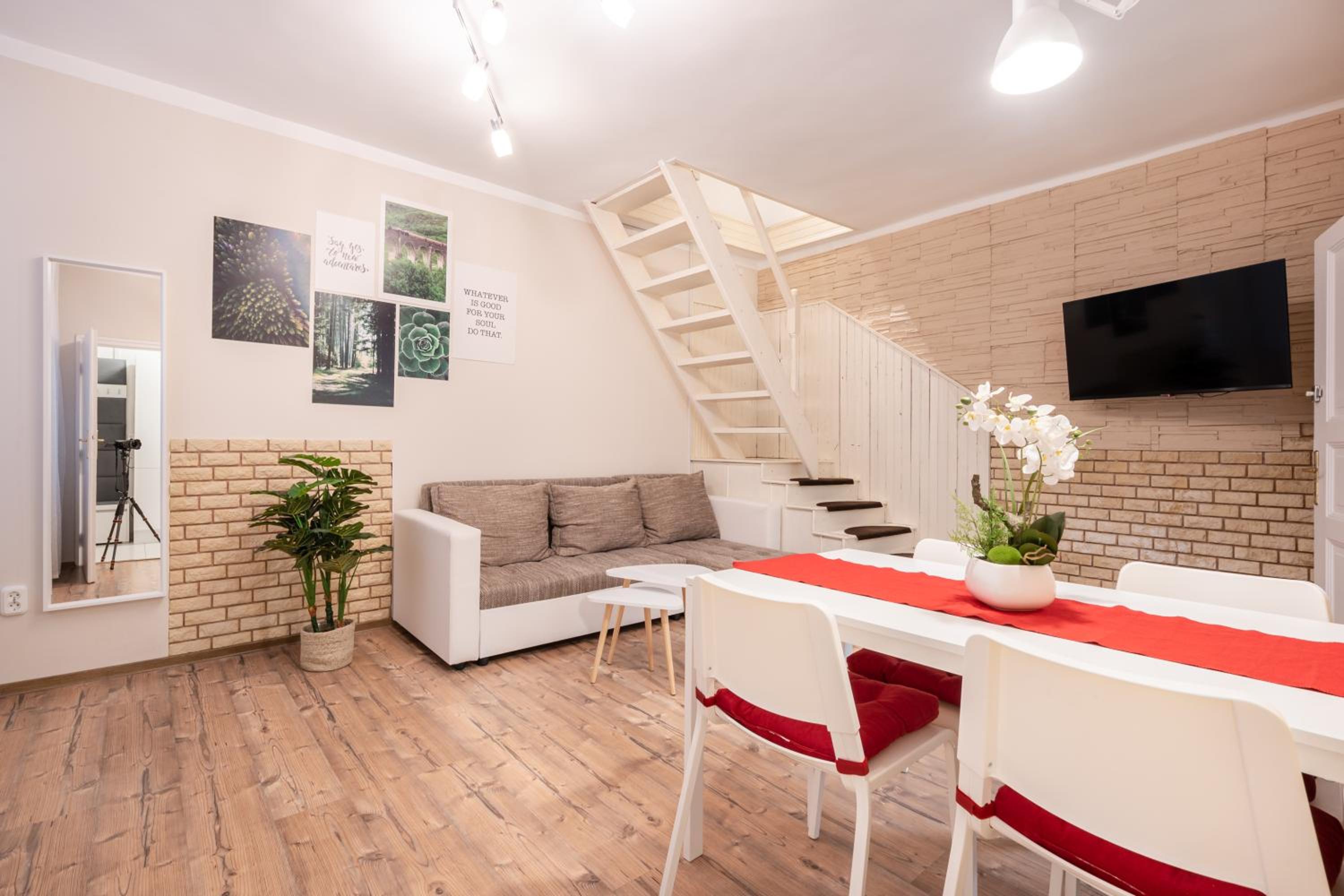 Zensen Nest Apartment view 3