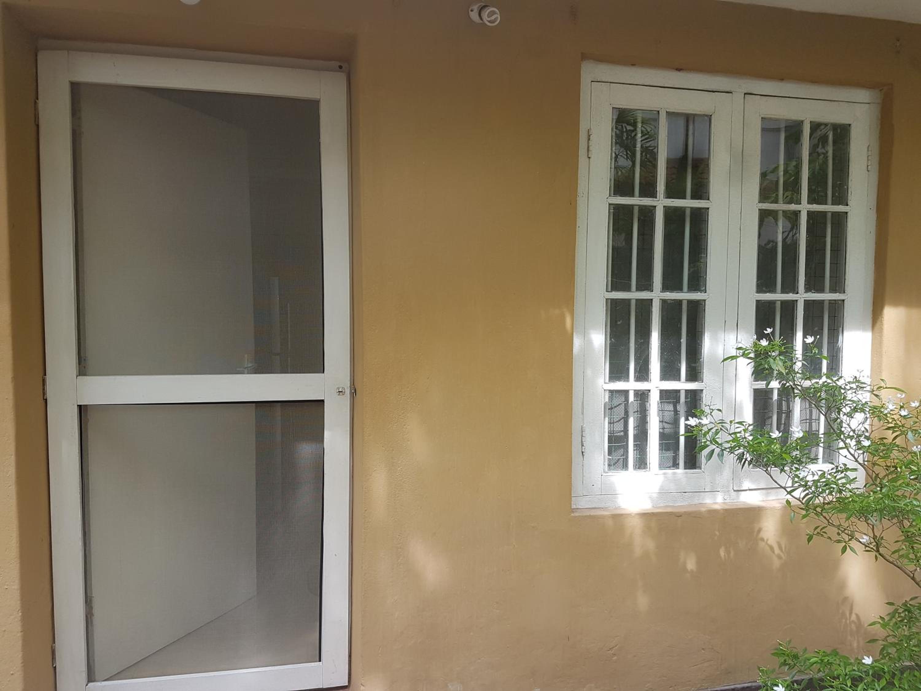 1 bedroom Claessen Place Annex view 3