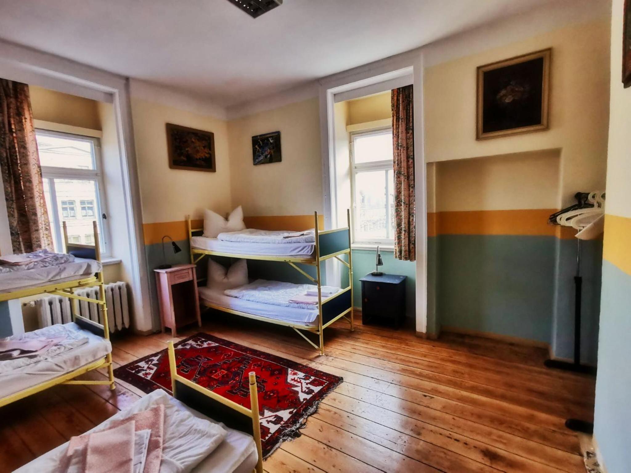 Hummel Hostel - Historische Stadtvilla mit Garten