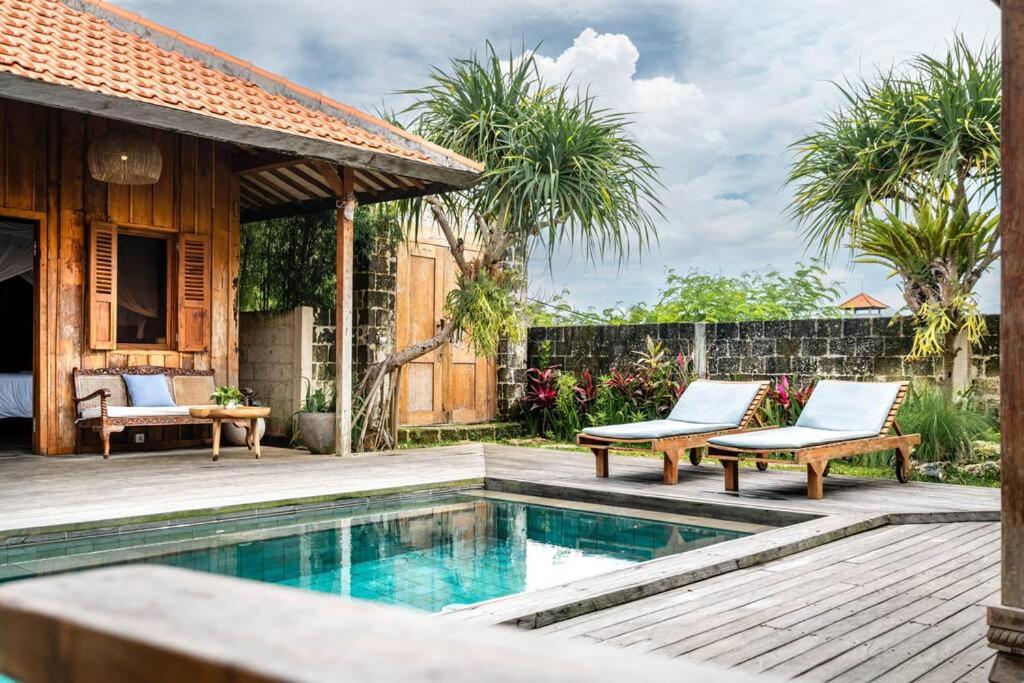 The Padang Pool Villa Sleeps 7 located in Jungle 5 mins from Uluwatu's Famous Beaches view 3